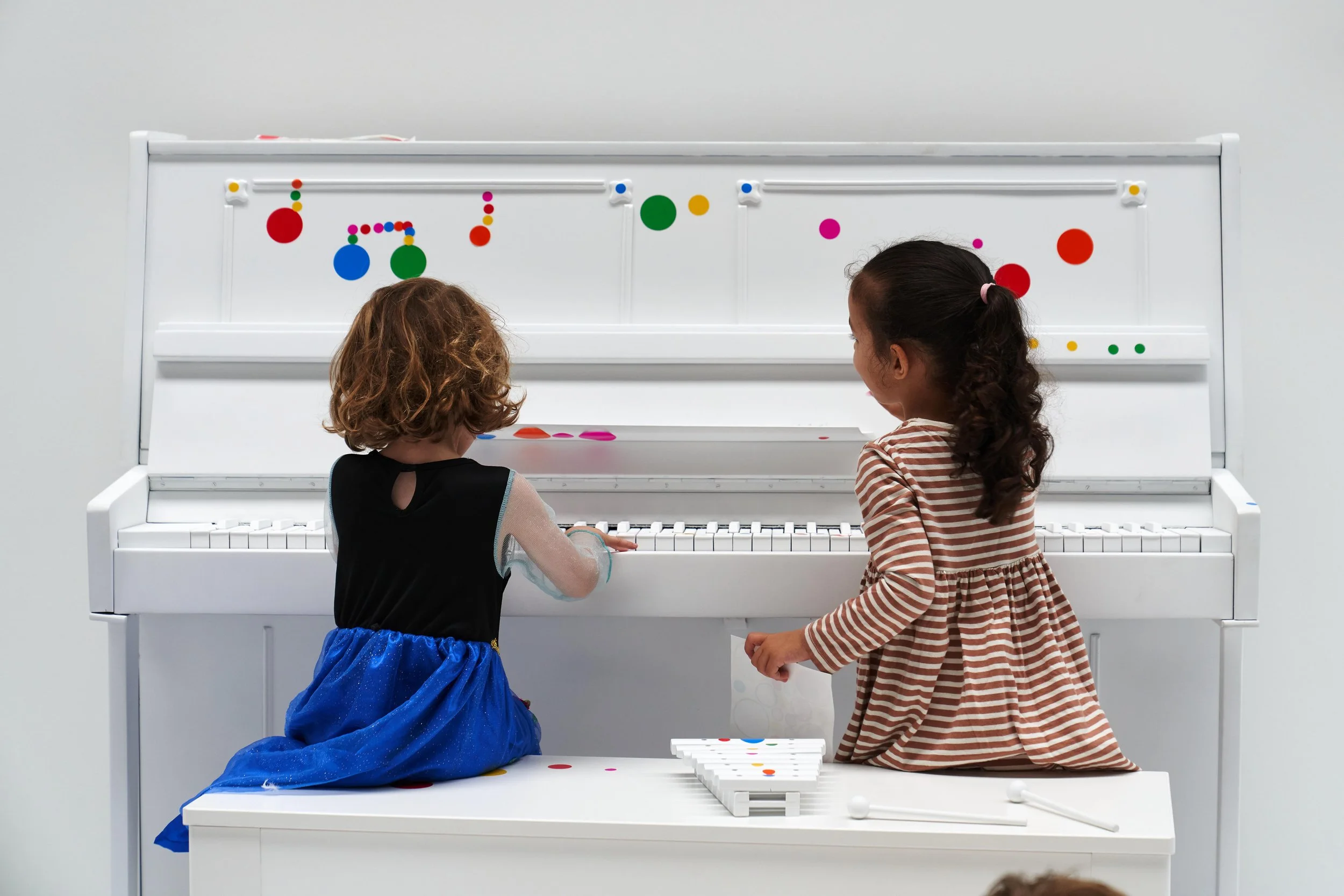 Yayoi Kusama - Obliteration Room