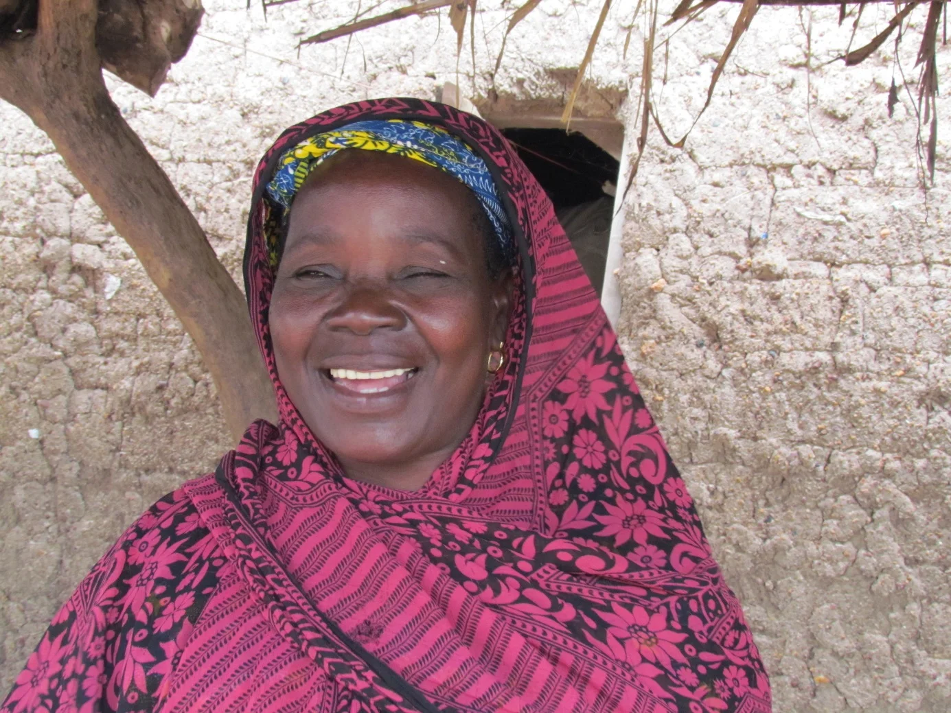 This is what a happy mother looks like! Sali Samake has 8 living children, three of whom will be of age to attend our new middle school in Kafara!