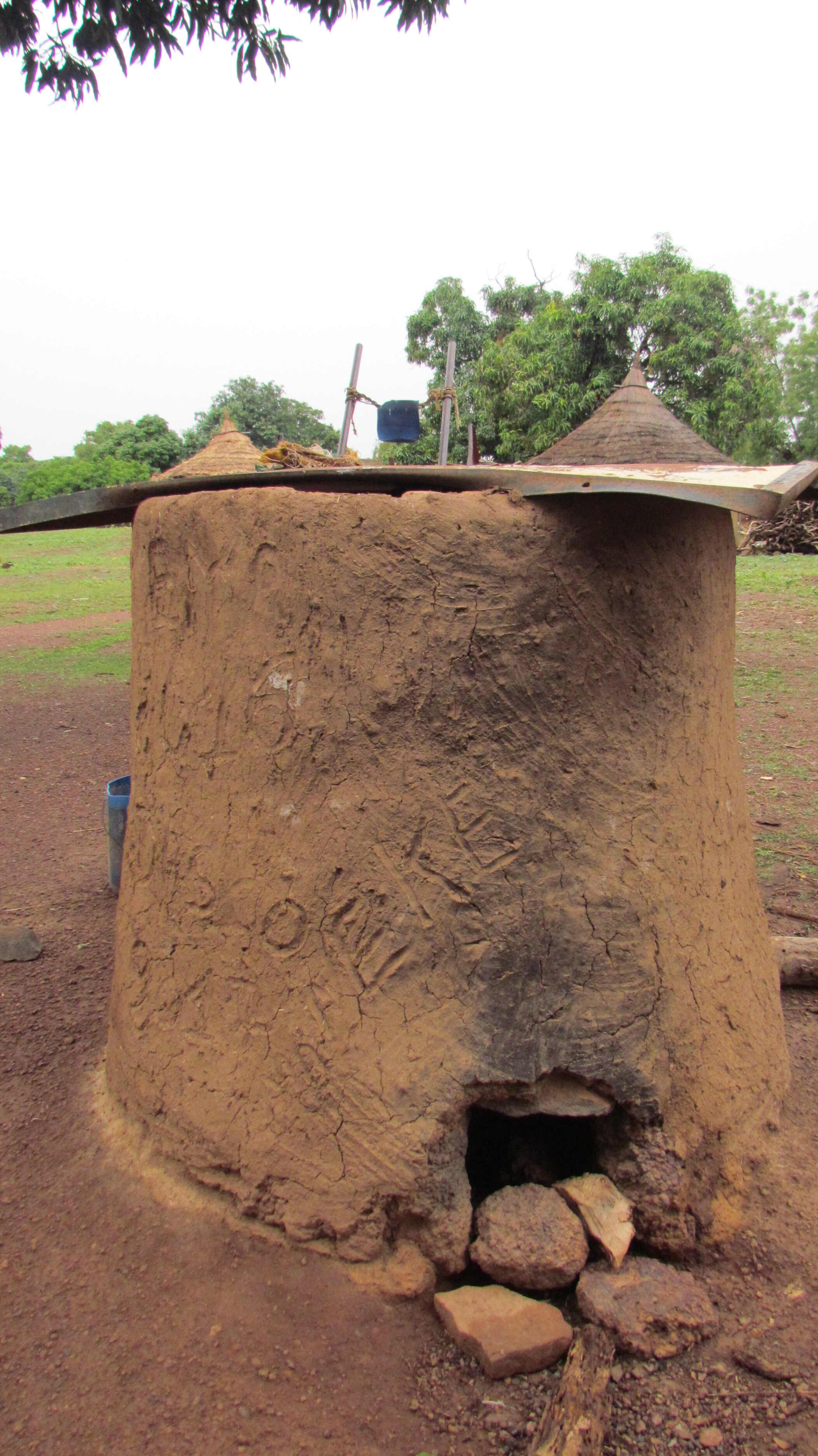 A shea nut roaster