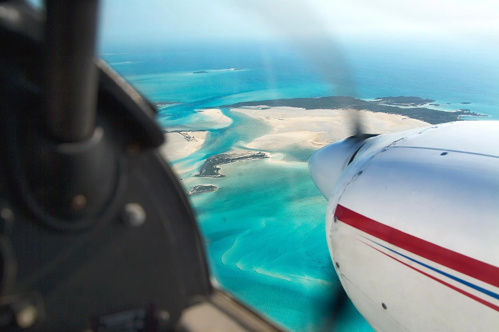 Jeremy-Frechette-Bahamas-exuma-puddle-jumper-02.jpg