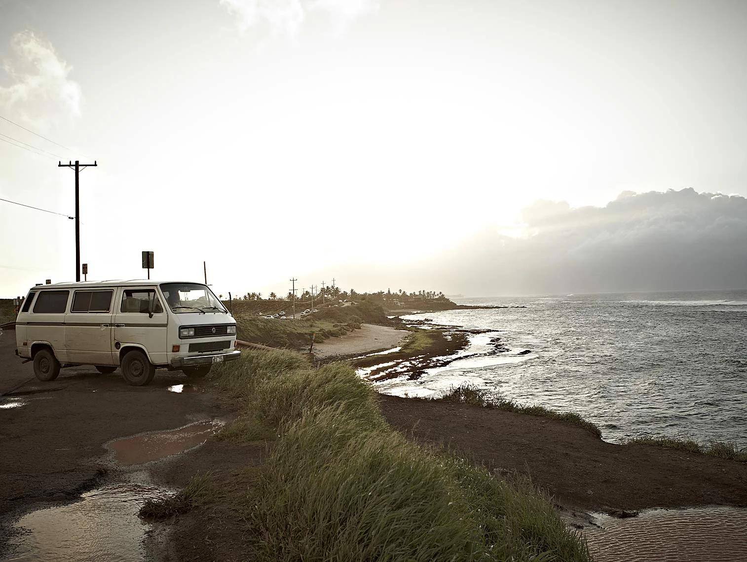 Jeremy-Frechette-Hawaii-Old-surfing-van.jpg