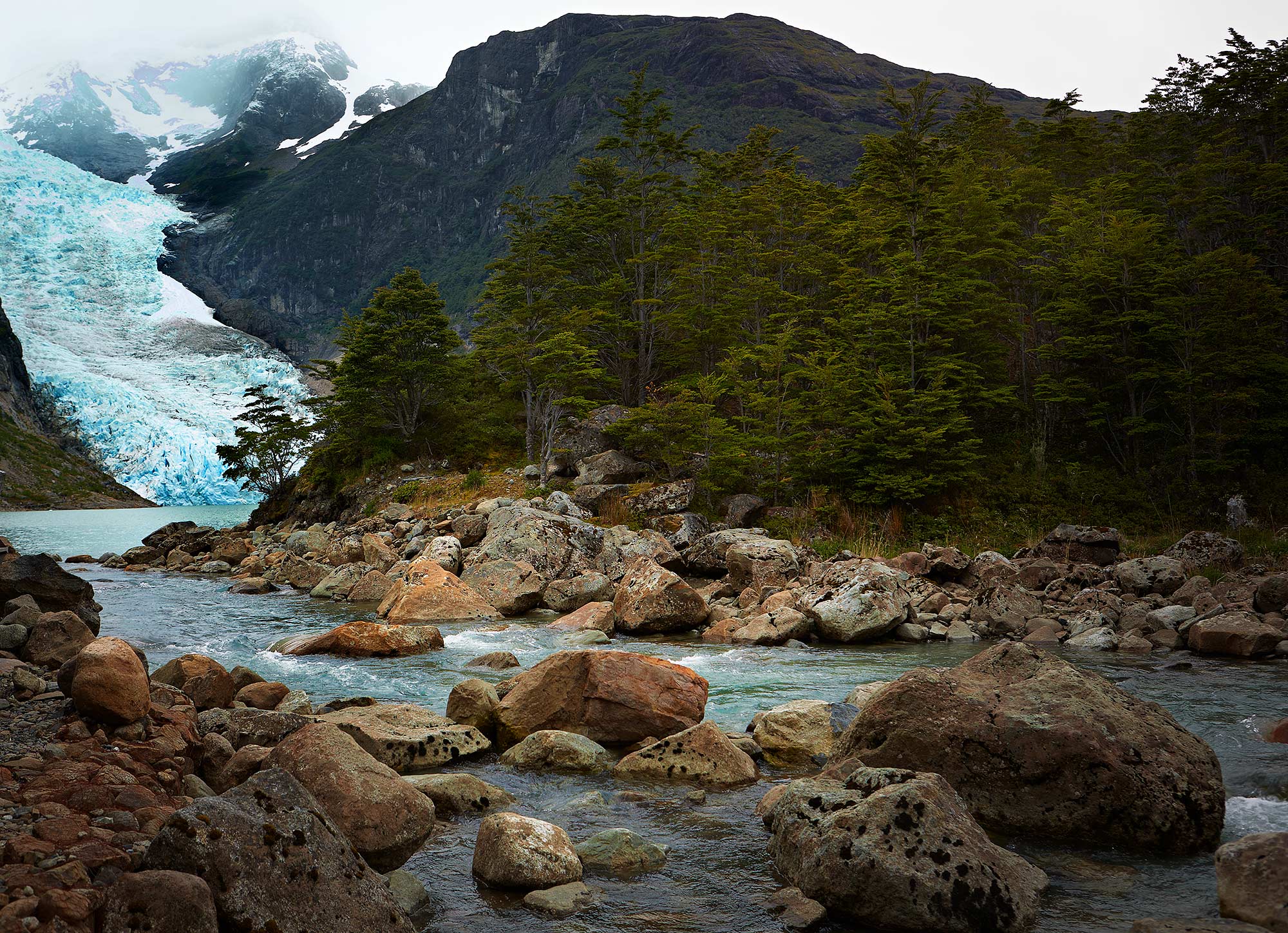 jeremy-frechette-Patagonia-Chile-glacier-02_987-HP.jpg