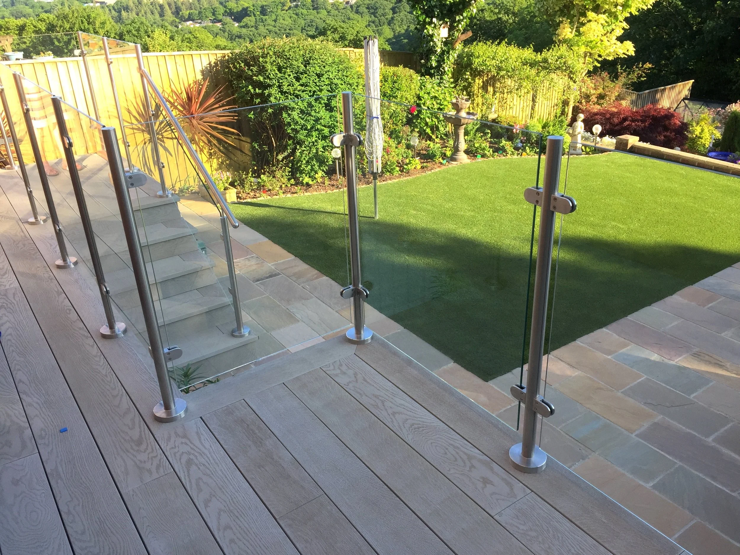 Stainless steel and glass balustrades & balconies