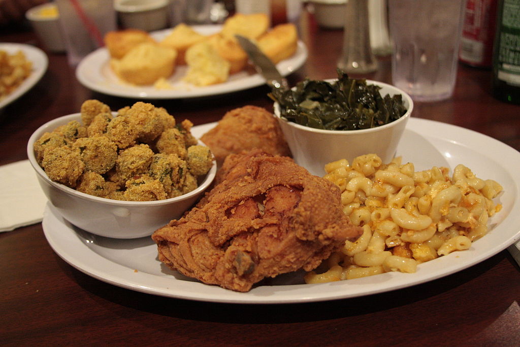 1024px-Soul_Food_at_Powells_Place.jpg