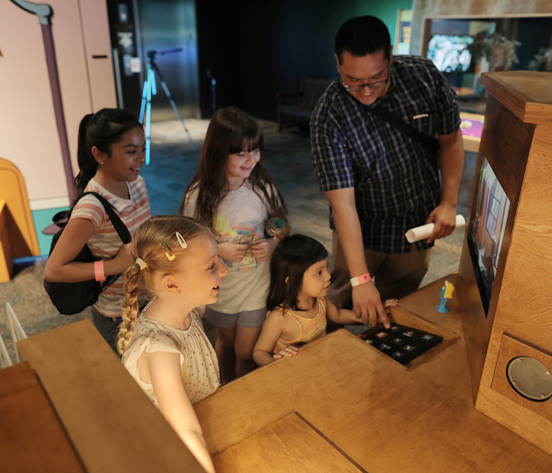 Parent and kids with Stop Motion Station.jpg