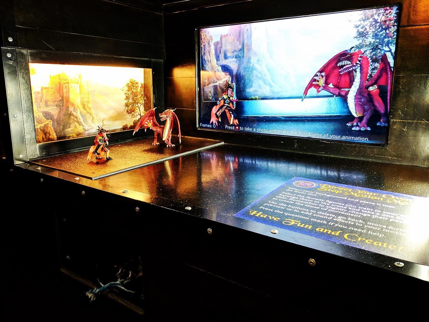 The Lost World of Dragons exhibit features many interactive experiences. One of these lets visitors create their own unique stop motion movie with detailed dragons and fanciful backdrops.

#stage9exhibits #stopmotionanimation #lostworldofdragons #sto
