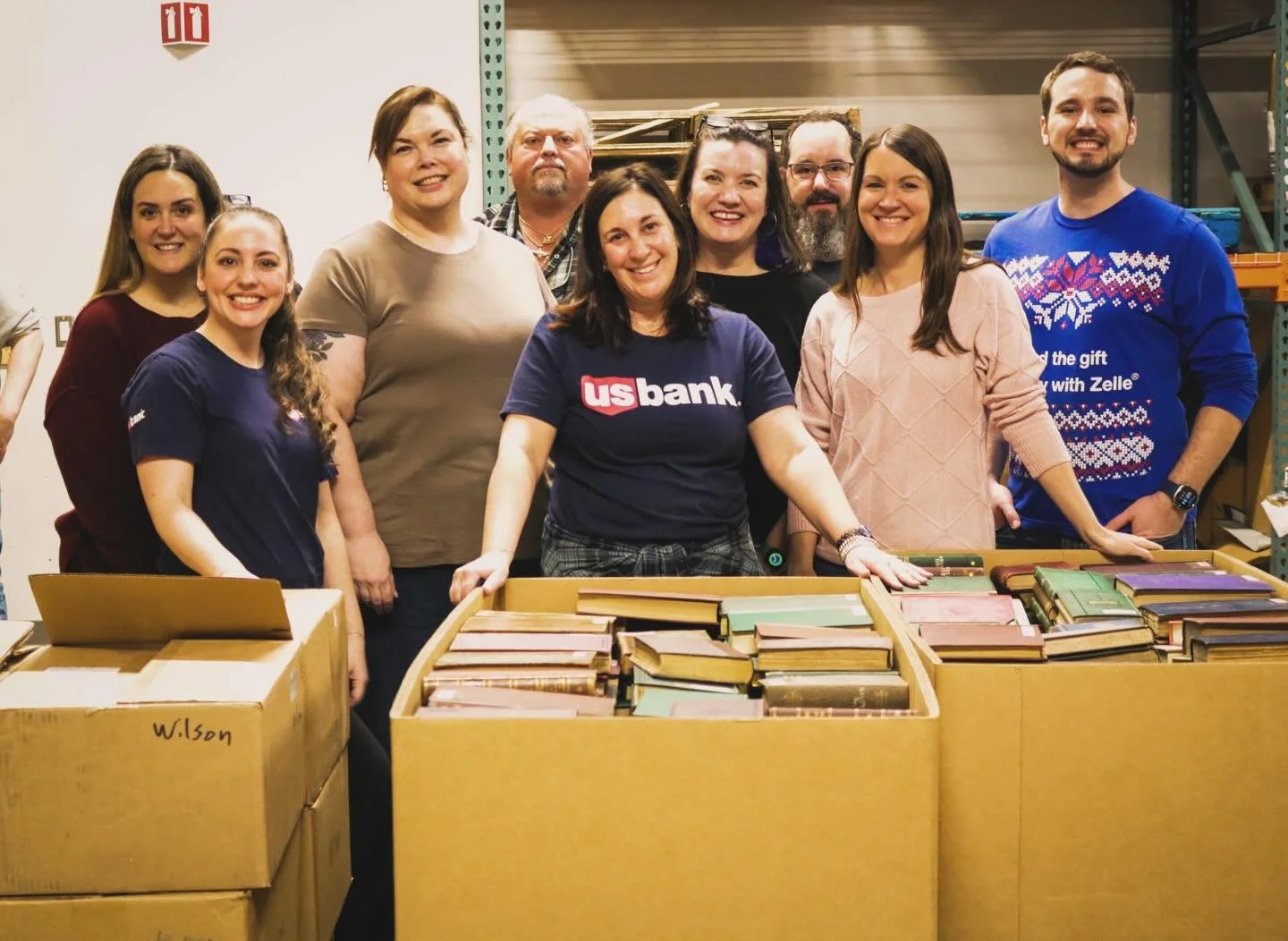 KUDOS to US BANK for choosing Rose City Reads as their community volunteer effort! They assisted with a big project and we are grateful. We encourage our patrons to consider US BANK for your various banking needs. 

#usbank #communityvolunteer #usban