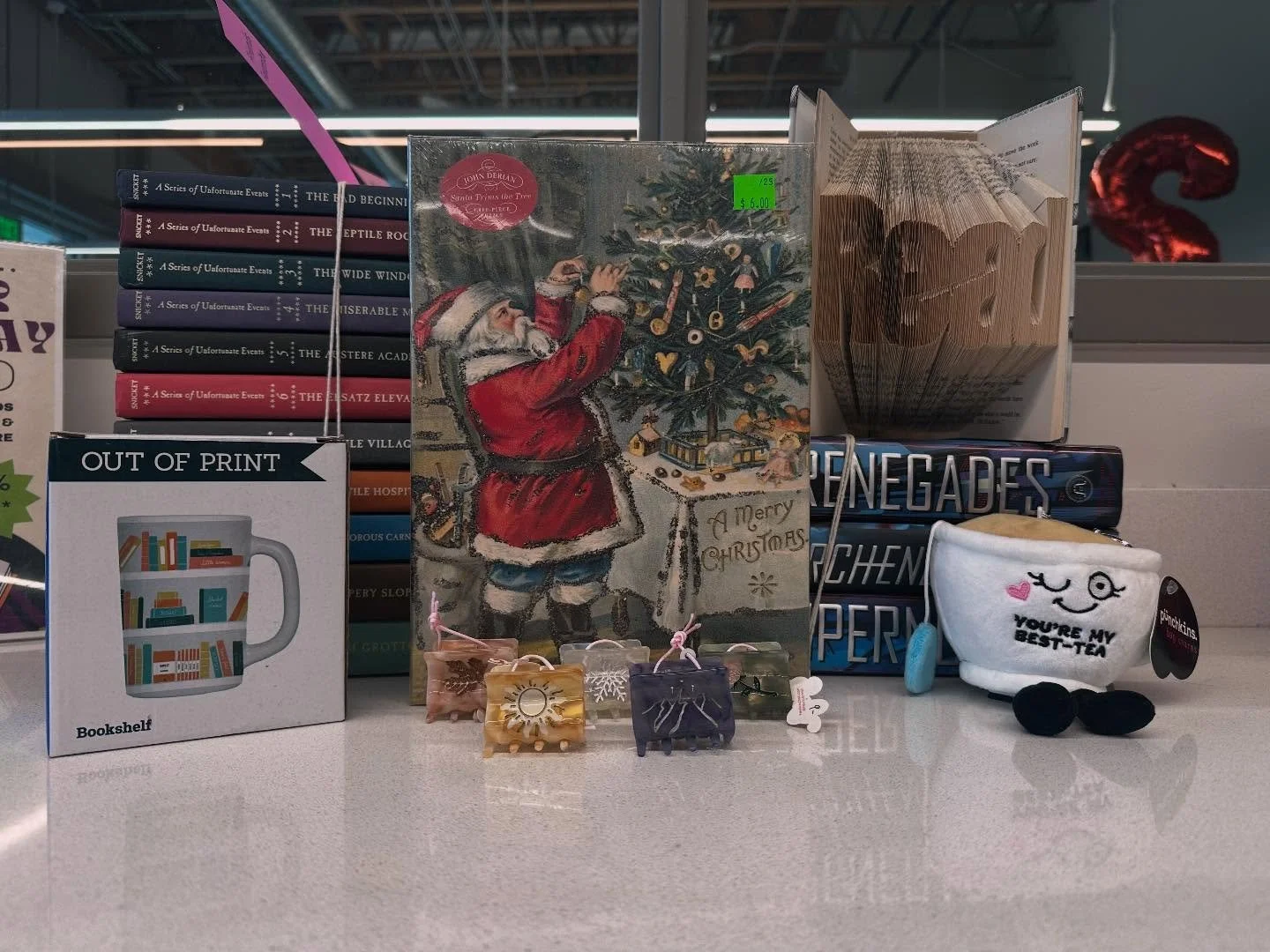 FRIENDS LIBRARY STORE (NOON - 5PM) &amp; ROSE CITY READS (11AM - 5PM) ARE OPEN TODAY. WE HAVE MANY GIFT OPTIONS.

 #shopsmall #portland #portlandbookstore #pdx #friendsofthelibrary