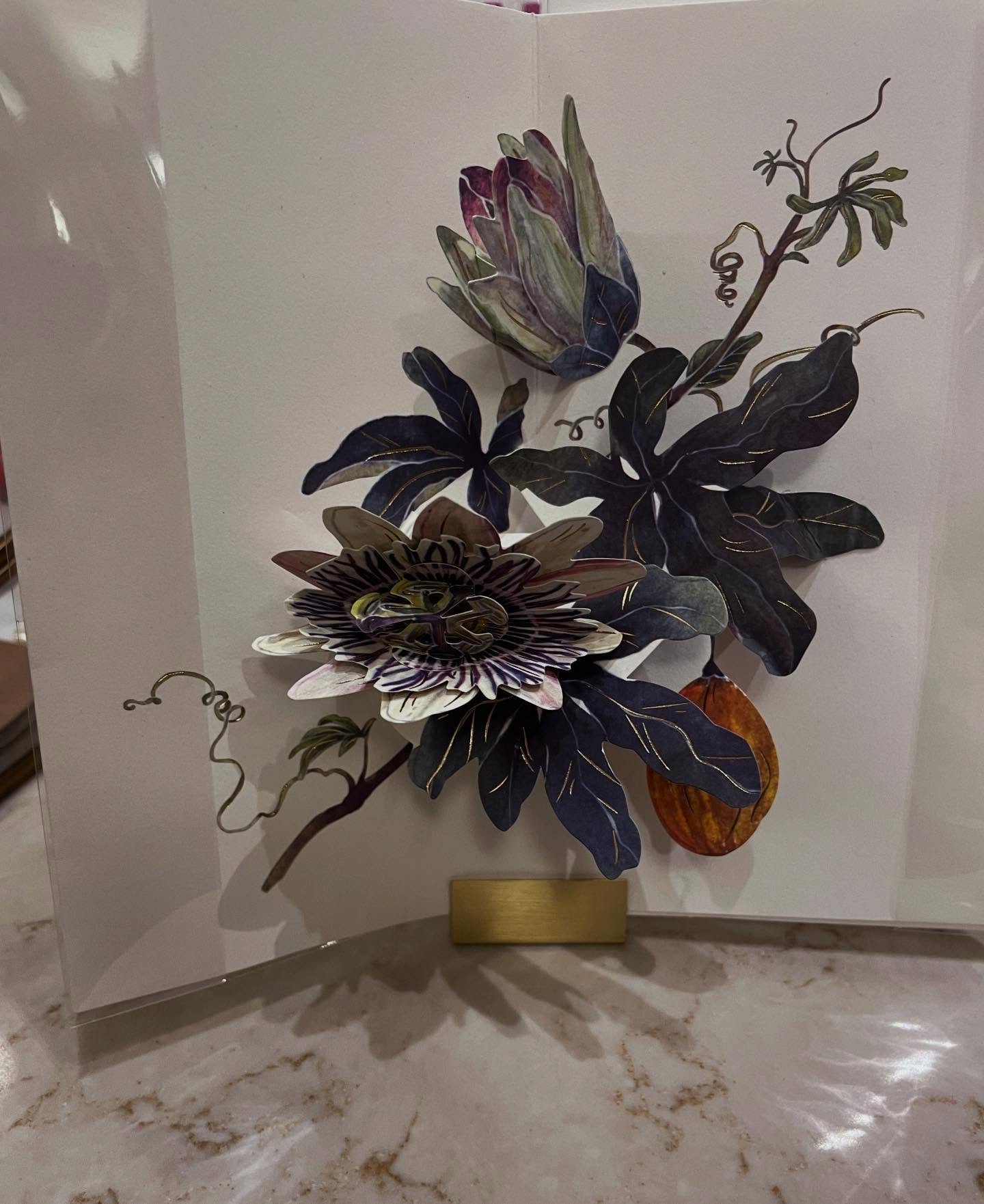 FLOWERS THAT LAST FOREVER WITHIN A CARD. BUY THEM FOR YOURSELF OR SOMEONE ELSE. AVAILABLE AT FRIENDS LIBRARY STORE. OPEN NOON - 5PM ON FRIDAY &amp; SATURDAY. LOCATED AT 801 SW 10TH AVE. 

#freindsofthelibrary #portland #portlandmediastore #pdx #centr