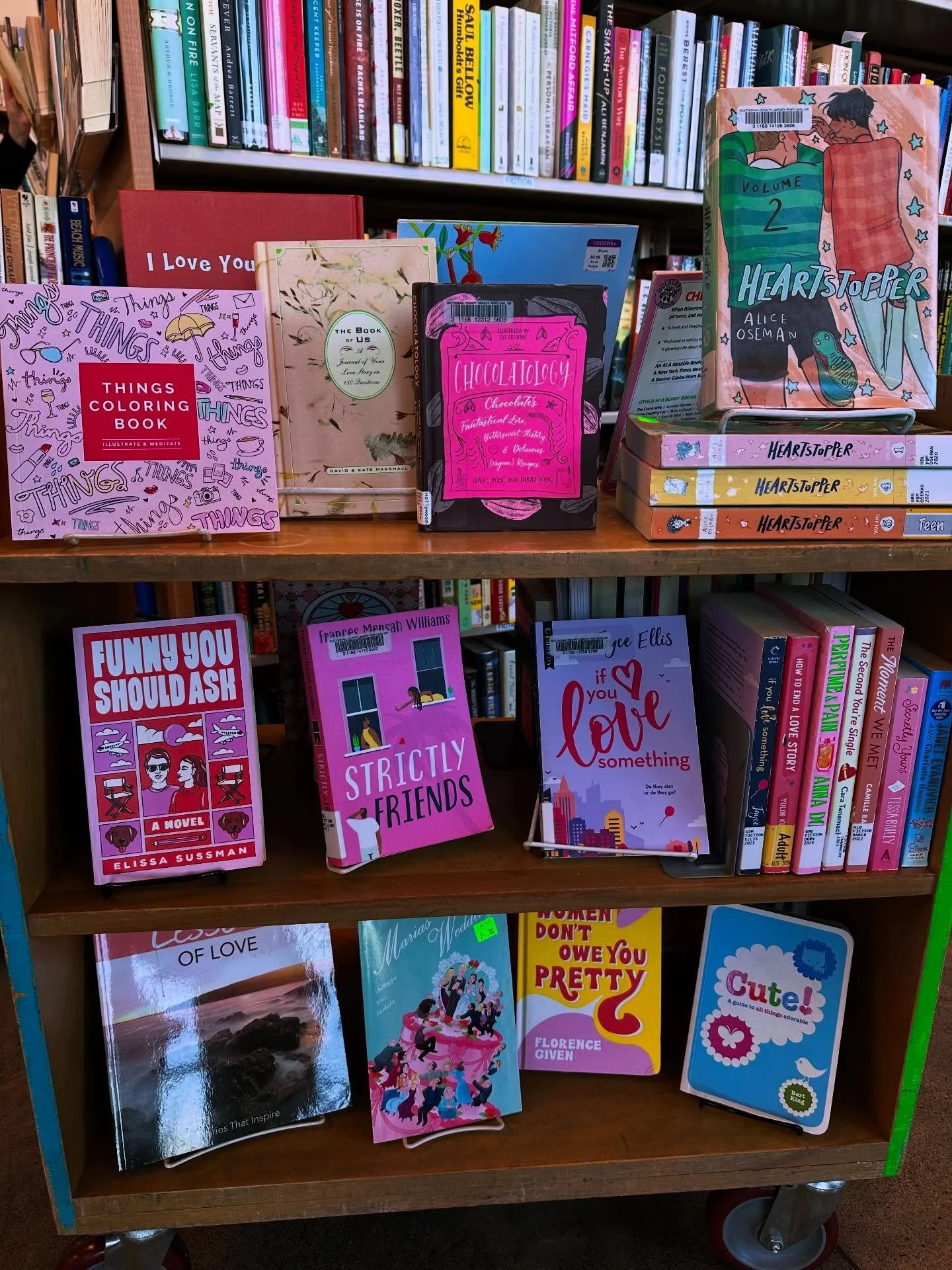 Fall in love with a new book this Valentine&rsquo;s Day! ❤️ Shop our holiday cart for your new sweet treat! We&rsquo;re open Tues-Sat 11AM-5PM (221 NE 122ND AVE). 

#valentinesday #rosecityreads #portlandbookstore #portlandusedbooks #pdx