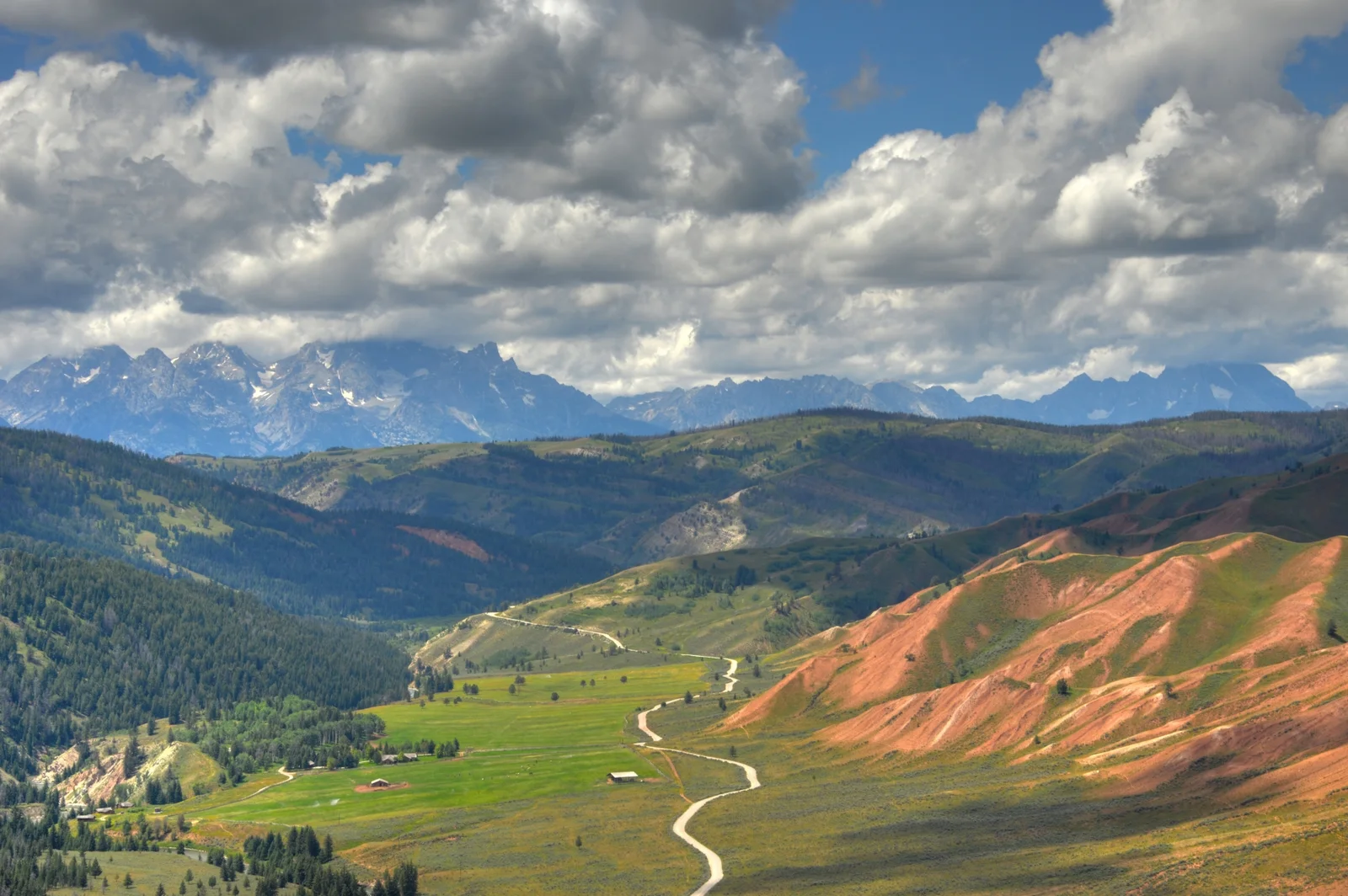 DSC_4737_38_39_40_41_tonemapped.jpg