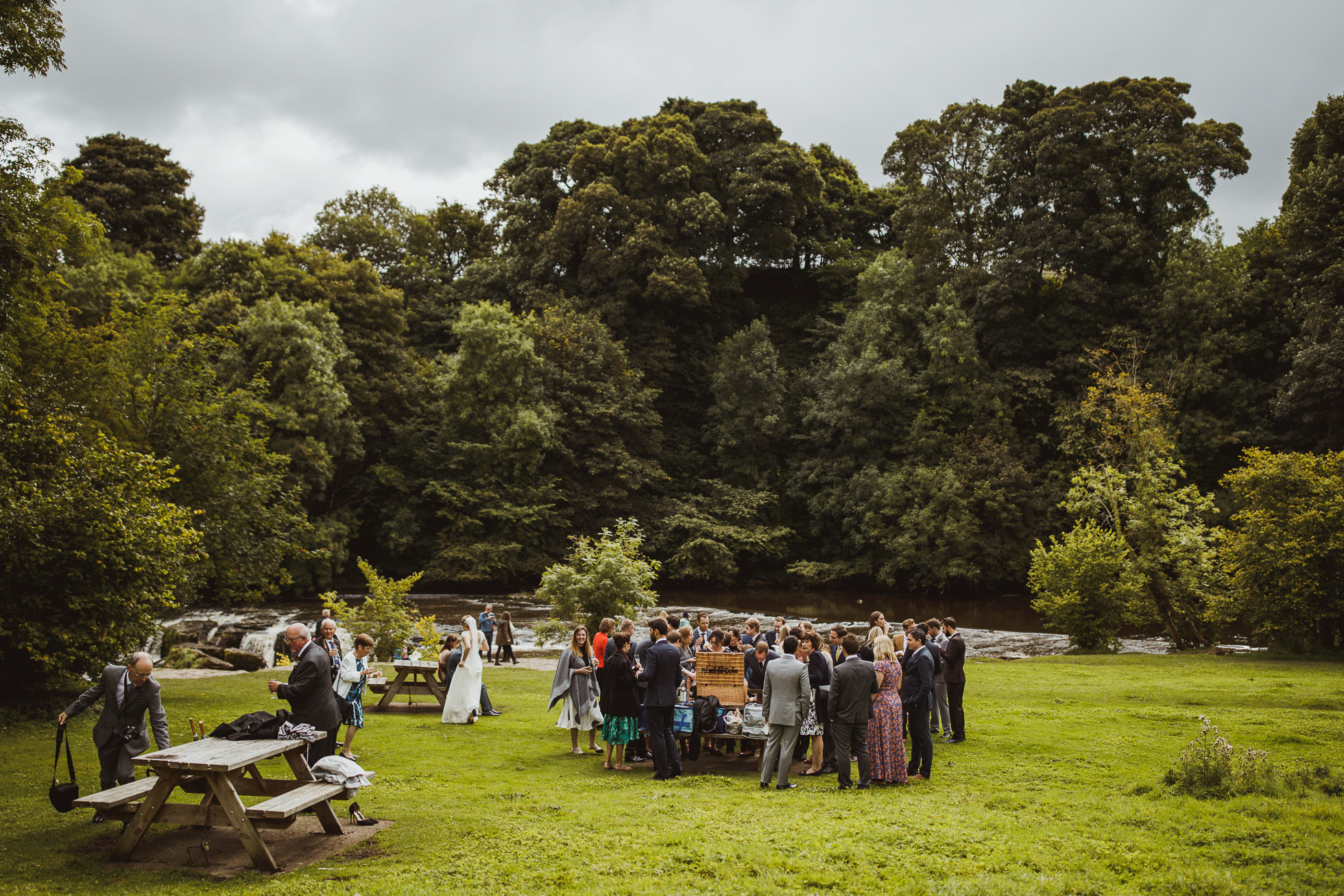 blue_lion_yorkshire_wedding_photographer-59.jpg