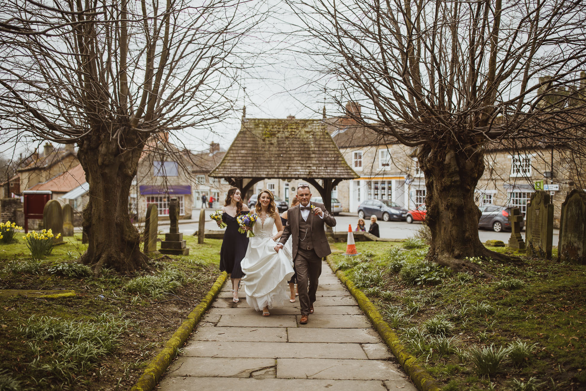 black_swan_helmsley_wedding_photographer-24.jpg