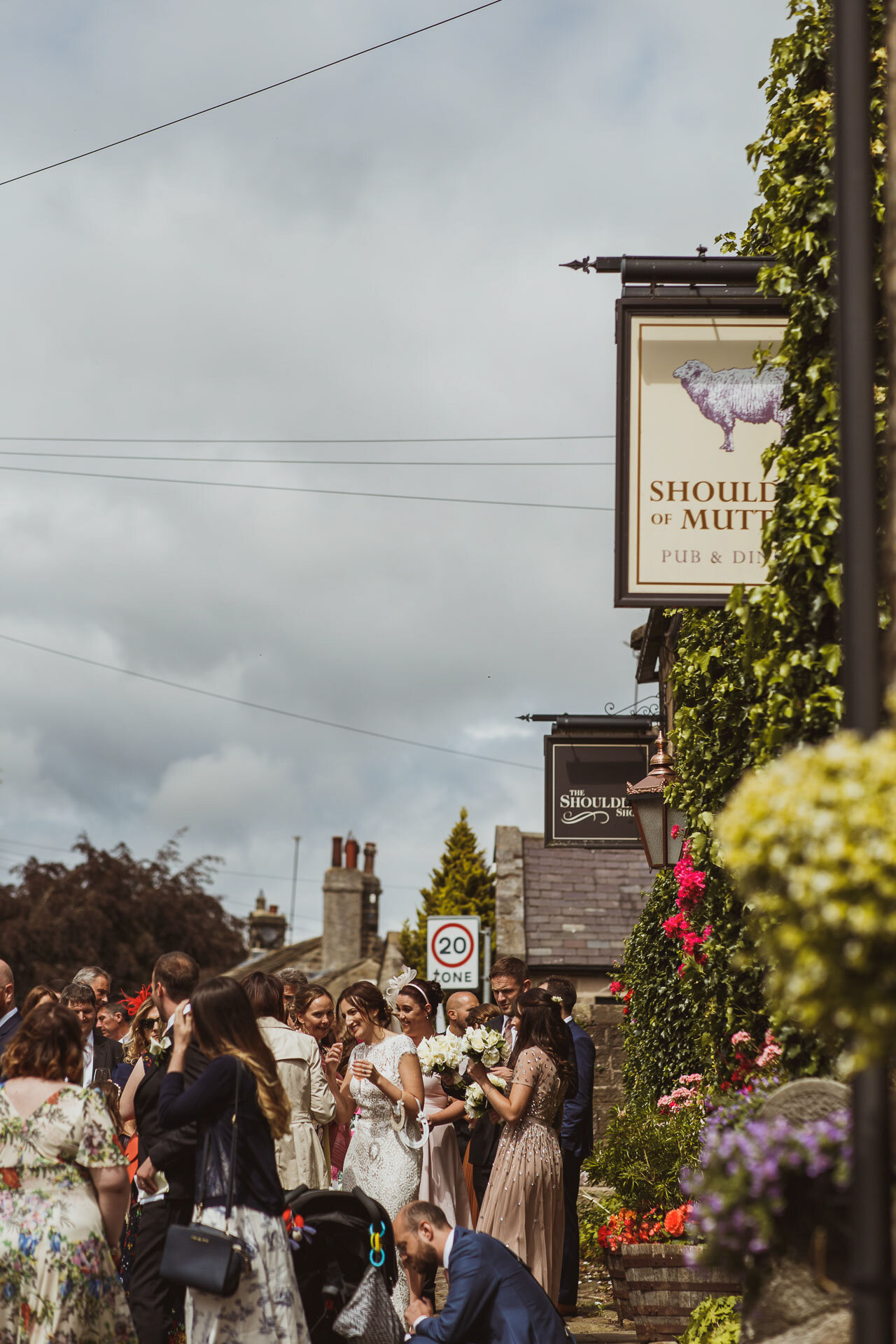 wharfedale_grange_wedding_photographer-39.jpg