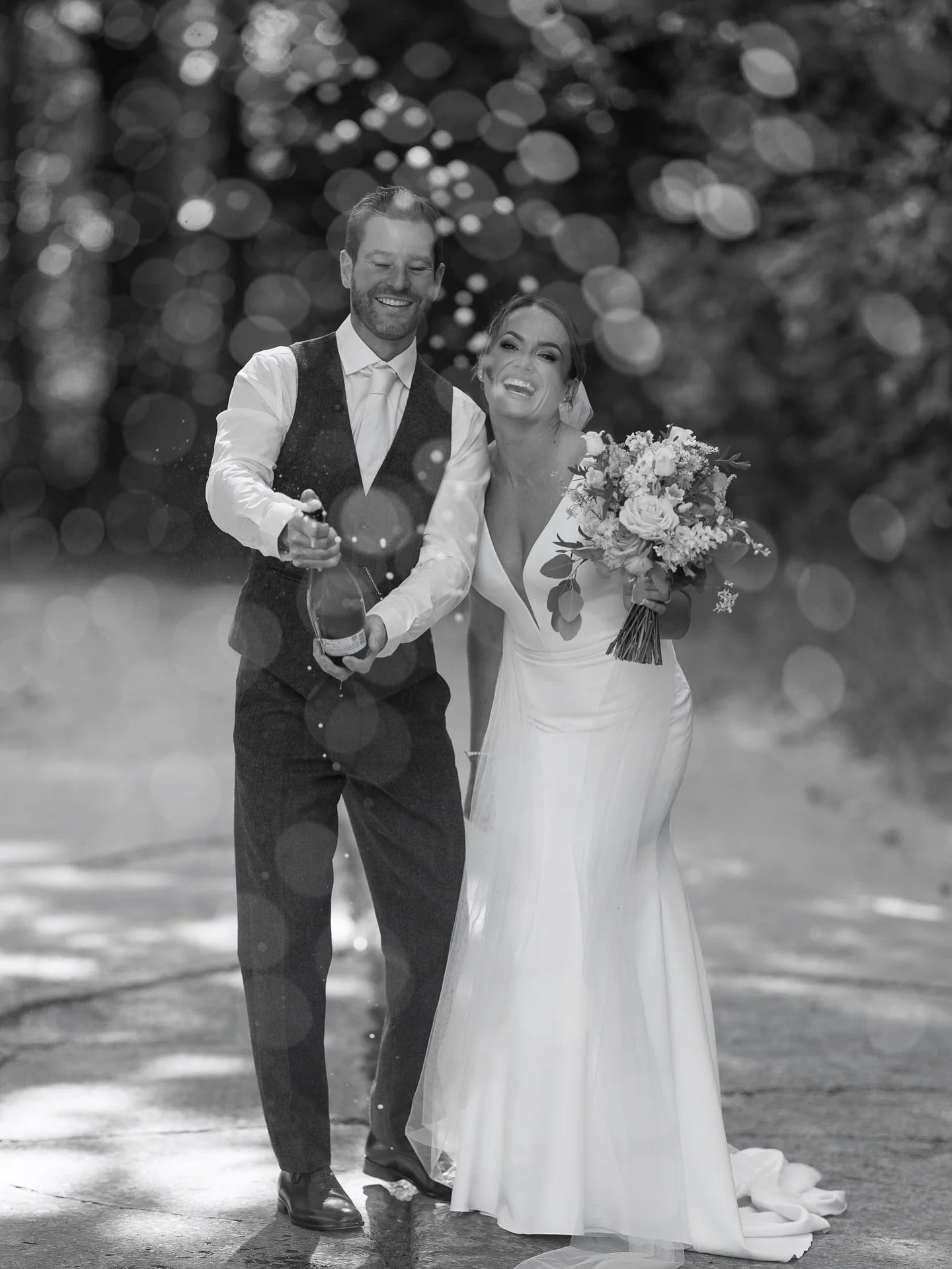 Sophie &amp; Ben

Venue - @thiefhall 
Florals - @emmarichardsonflowers 
MUA - @beththomas_mua 
Hair - @pinsandcurls_ @bouxhairdesign 
Music - @jonnyrossmusic 
Gown - @sorella.bridal 
Tailor - @humphreyandtilly 
Food - @johnsonsofthirsk @butepizza 
En