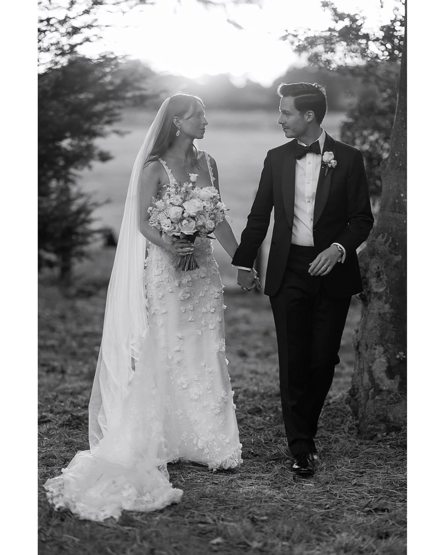 Jen &amp; Elliot 

Venue - @middletonlodge
Hair - @emilyhawkeshair
Florals - @harrietjaneflowers
Cake - @wheretheribbonends
Strings - @southdene_string_quartet
Sax &amp; DJ - @jonnyrossmusic
Fireworks - @matthewbrosfireworks