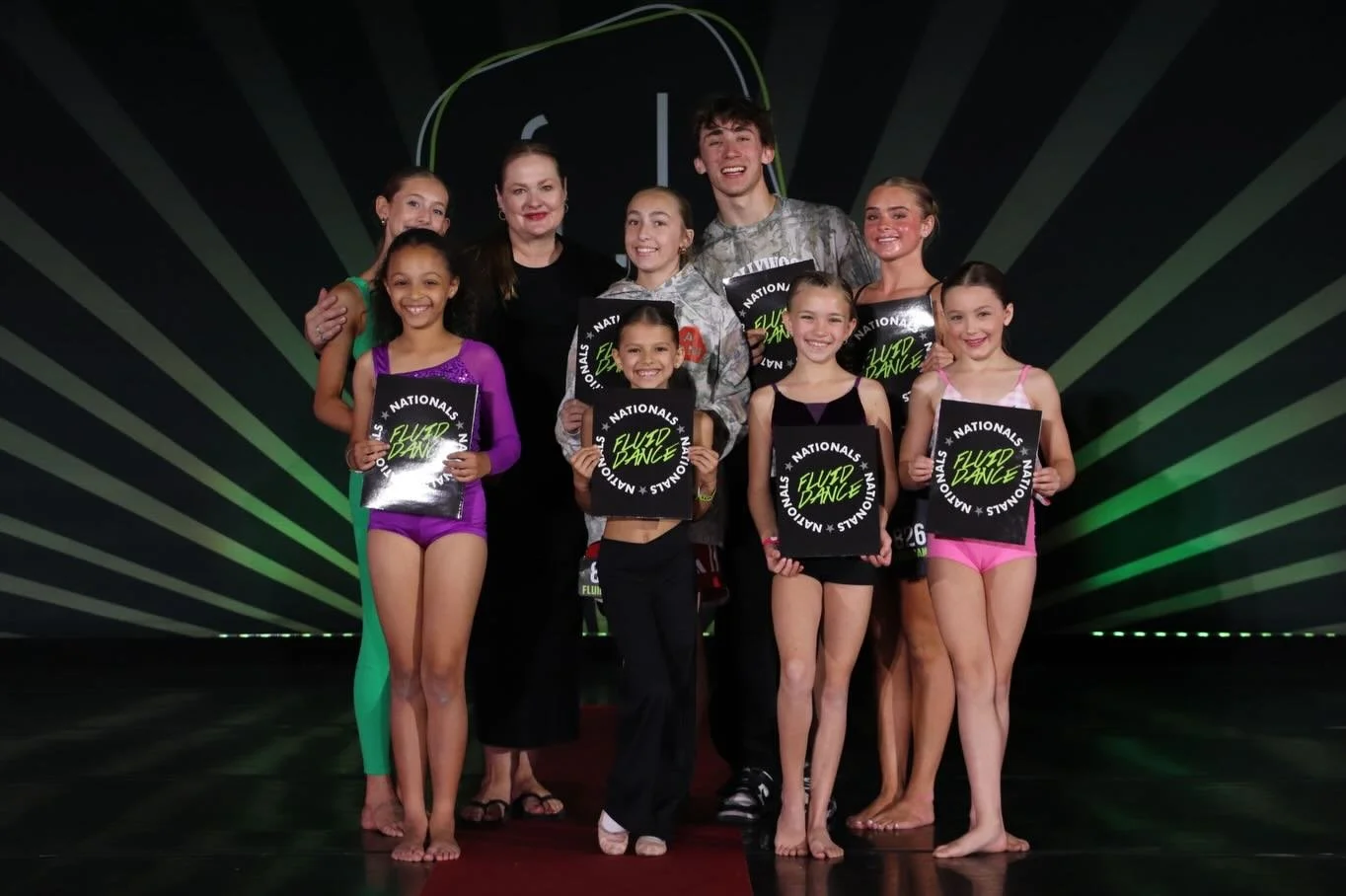 Congratulations to all the scholarship, invitational and recognition award winners in Phoenix! The ballrooms were electric! ✨

@traciestanfield @funnyshaffer @jjrabone @nycnegs @misskristakingdoh @bdcnyc @amdaofficial @amdacollegedance