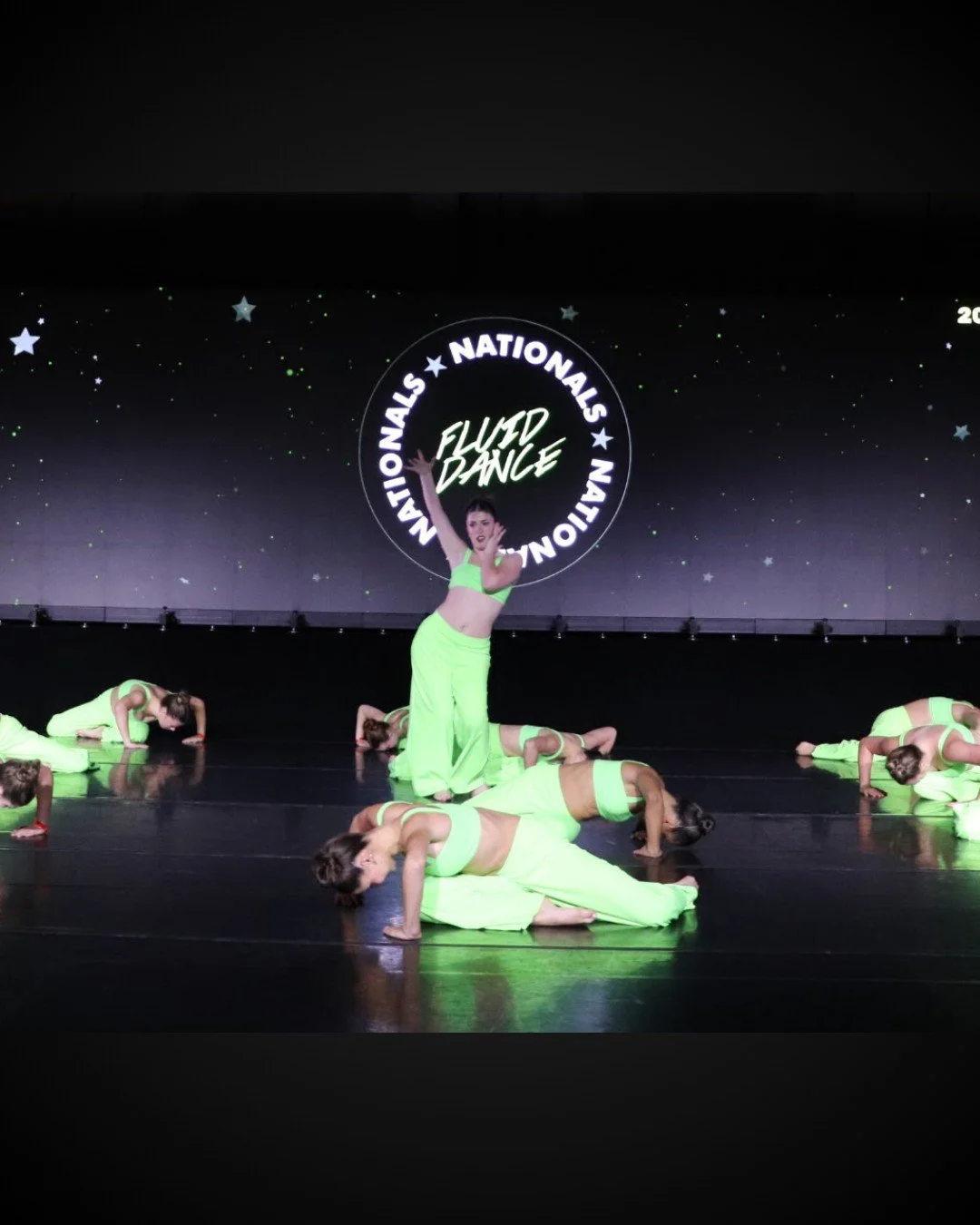 Performance experiences are empowering for dancers...building self-confidence and discipline while creating meaningful connections with their team.

These are the moments that stay with us. This is what Fluid is all about. 💚

#FluidDance #DanceConve