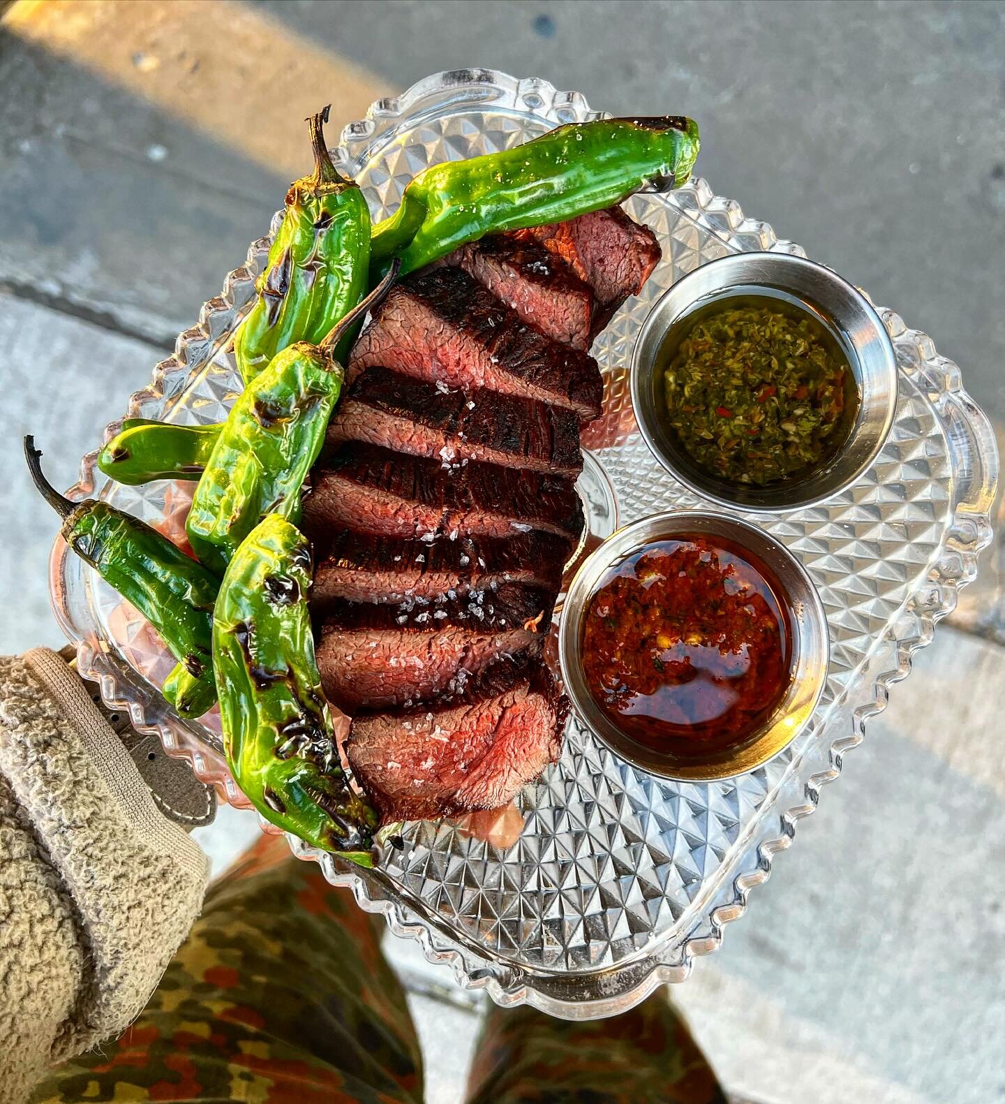 WEEKEND SPEC @416SHORTTURN - ARGENTINIAN BBQ! eight ounces of tenderloin with chimichurri. it&rsquo;s also our ONE YEAR ANNIVERSAY THERE so come clink a glass with us, ya herd? (yes, that&rsquo;s a cattle joke) 👅💦🌞🐄🔥👅💦🌞🐄🔥👅💦🌞🐄🔥👅💦🌞🐄?