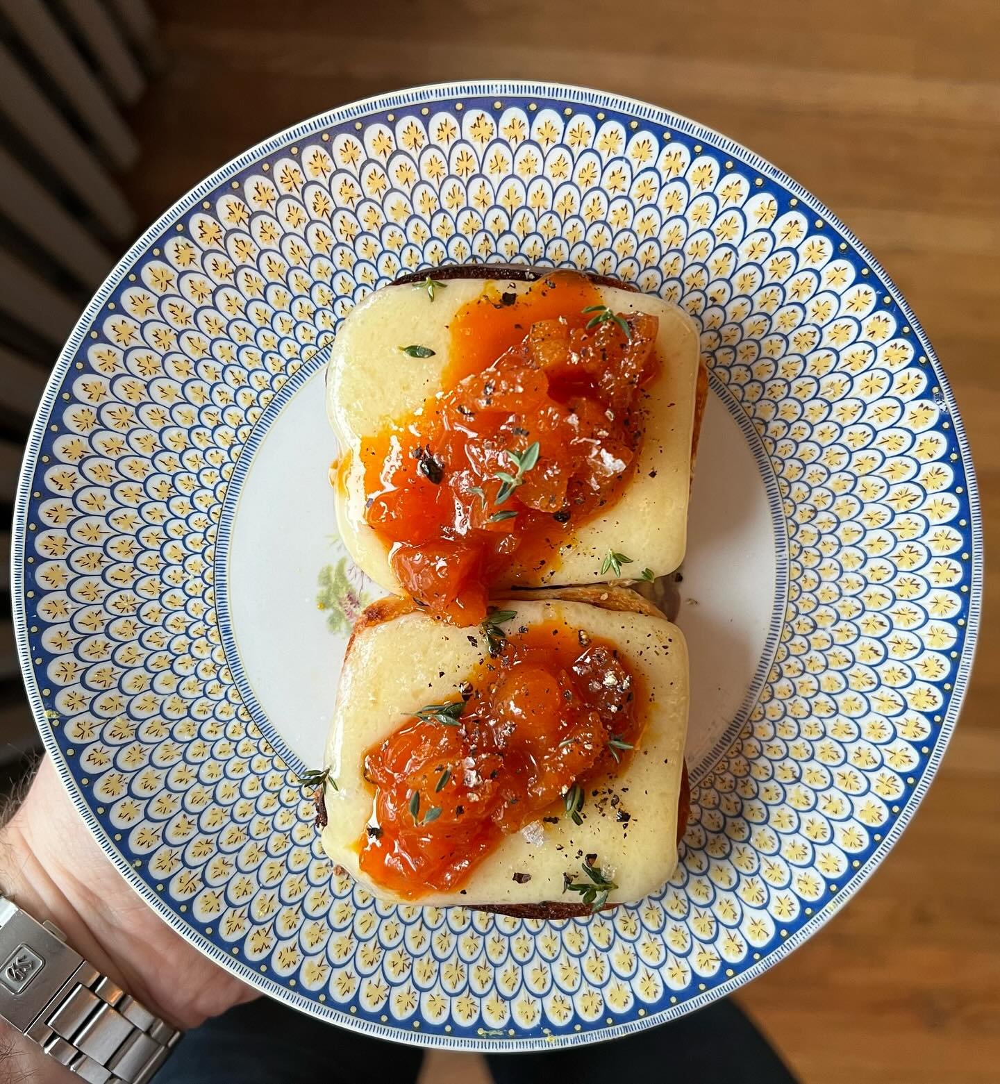 SPEC du JOUR for thurs, 4.11 - fuggin CHEEZY TOAST. fresh brioche, @laiteriecharlevoix le 1608 fromage, apricot jam that chef whipped up, a touch of thyme. just great for a rainy day like today come smash ⚜️🍞🧀🍑⚜️🍞🧀🍑⚜️🍞🧀🍑⚜️🍞🧀🍑⚜️🍞🧀🍑⚜️🍞?
