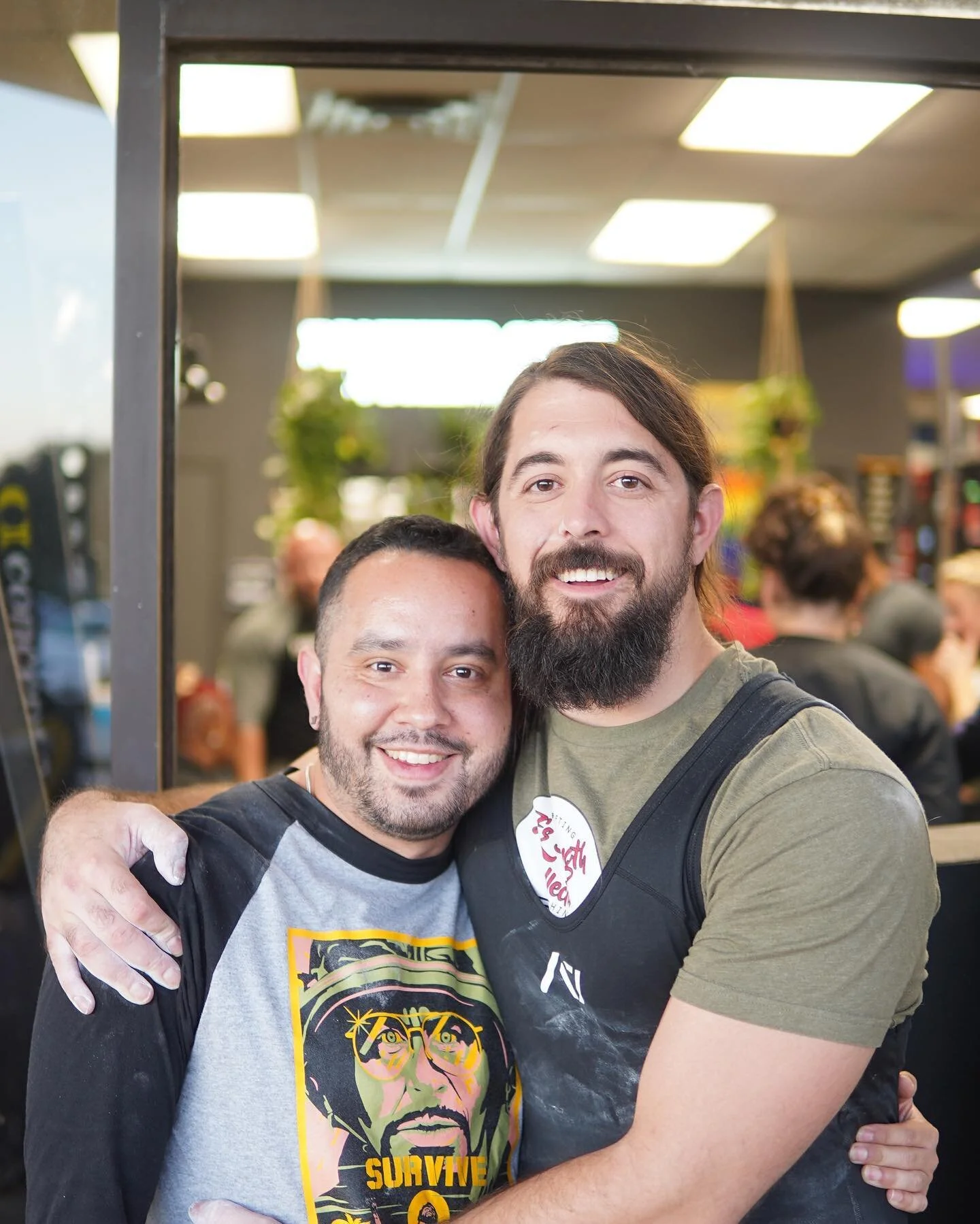 Meet recap from Saturday
S: 518/235kg(PR) 2/3. slide 2
B: 363/165kg 1/3.
D: 584/265kg(PR) 3/3. slide 4
T: 1465/665kg(PR)
6/9

Thanks @osamabinsquattin for coming out to handle. I really appreciate you waking up early and being there the whole day for