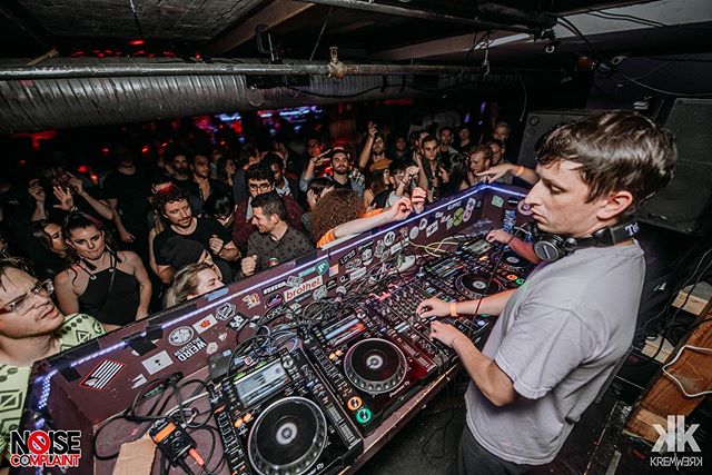 #TBT to @teedinosaurs packing out our fave basement for an absolute SENDER of a party ... 'twas INSANE! 🔇 TMRW: @brunofurlan &amp; @propervillains will be bringing that same energy alongside a LARGE local lineup so grab tix via our website STAT! 🔜