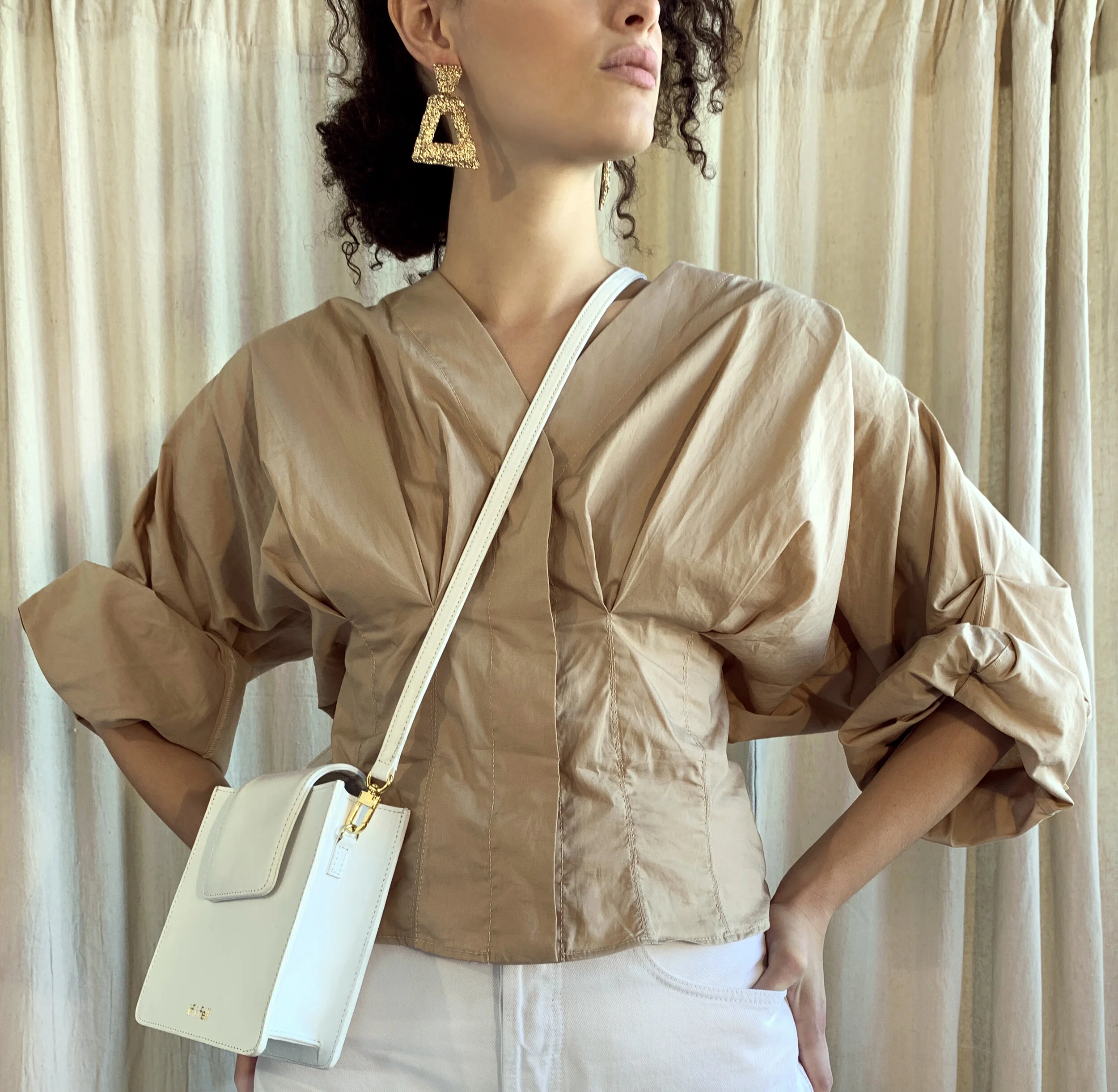 SS20 Squarette - white STRAP.jpg