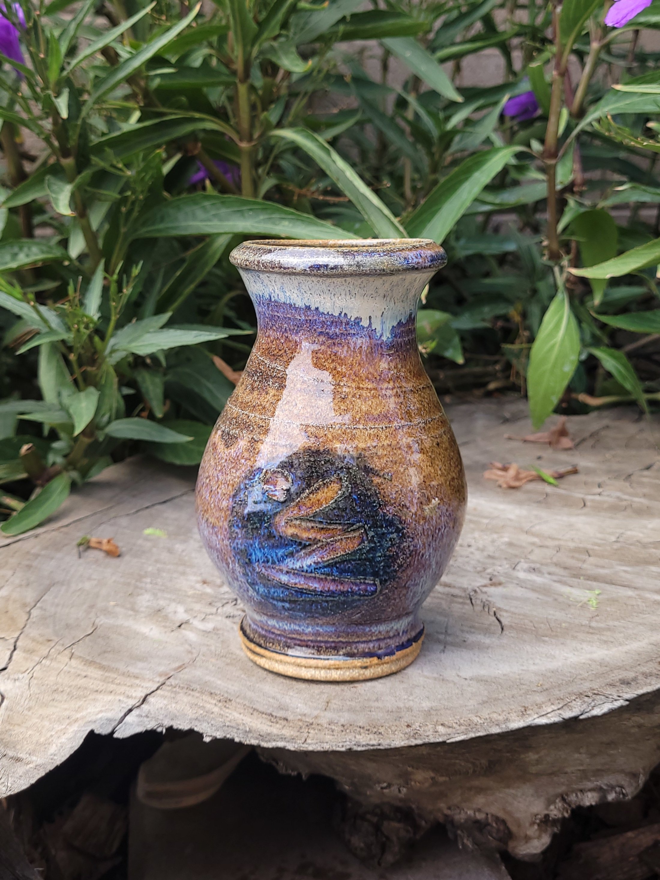 RutileBlueSlippedZigZagVase1.jpg
