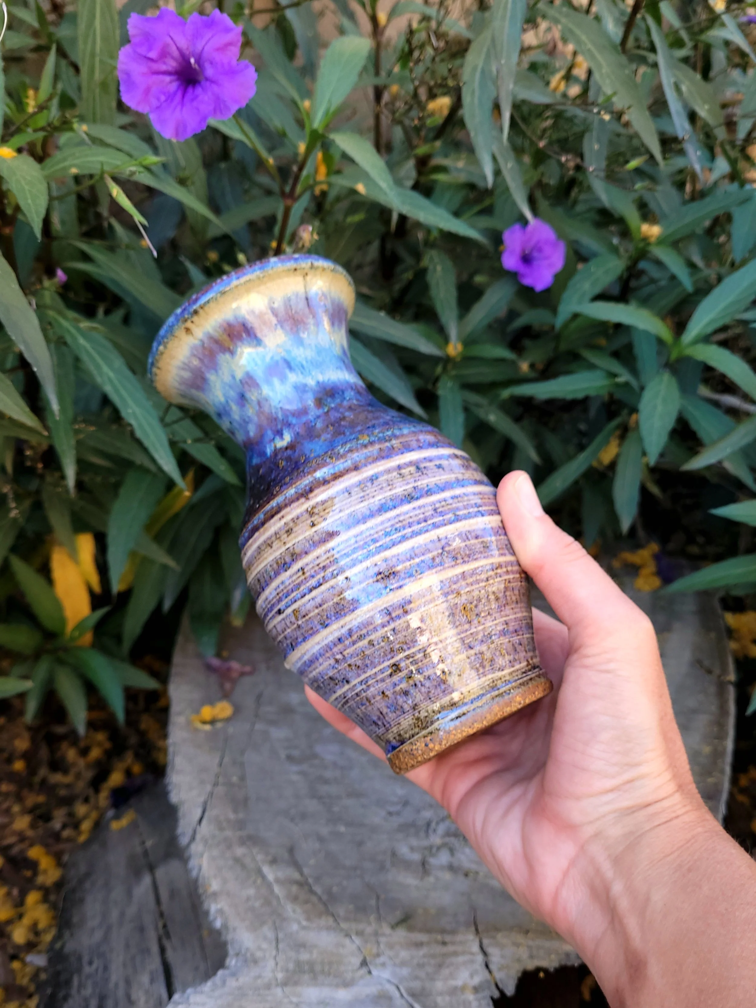 SmallRutileTexturedVase110.jpg