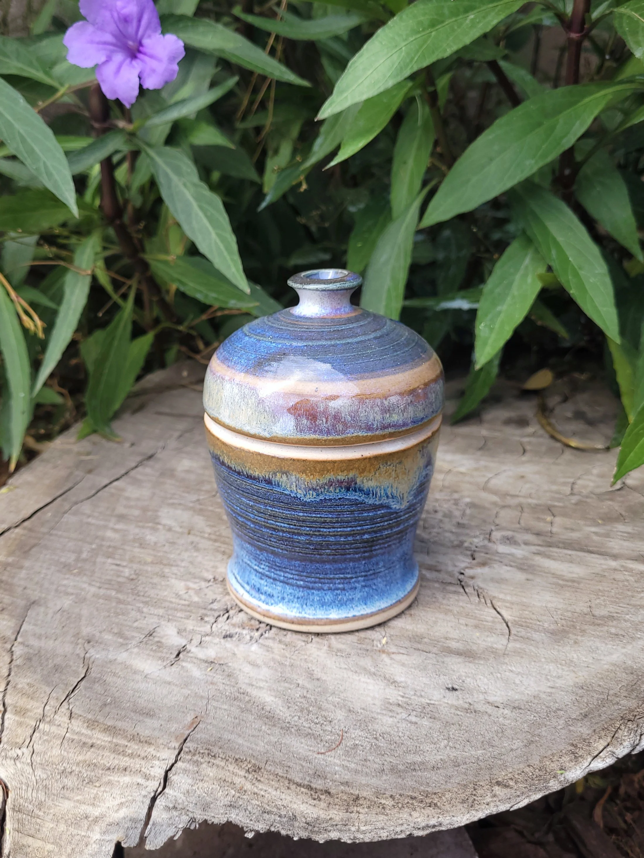 RutileBlueSlippedJar9.jpg