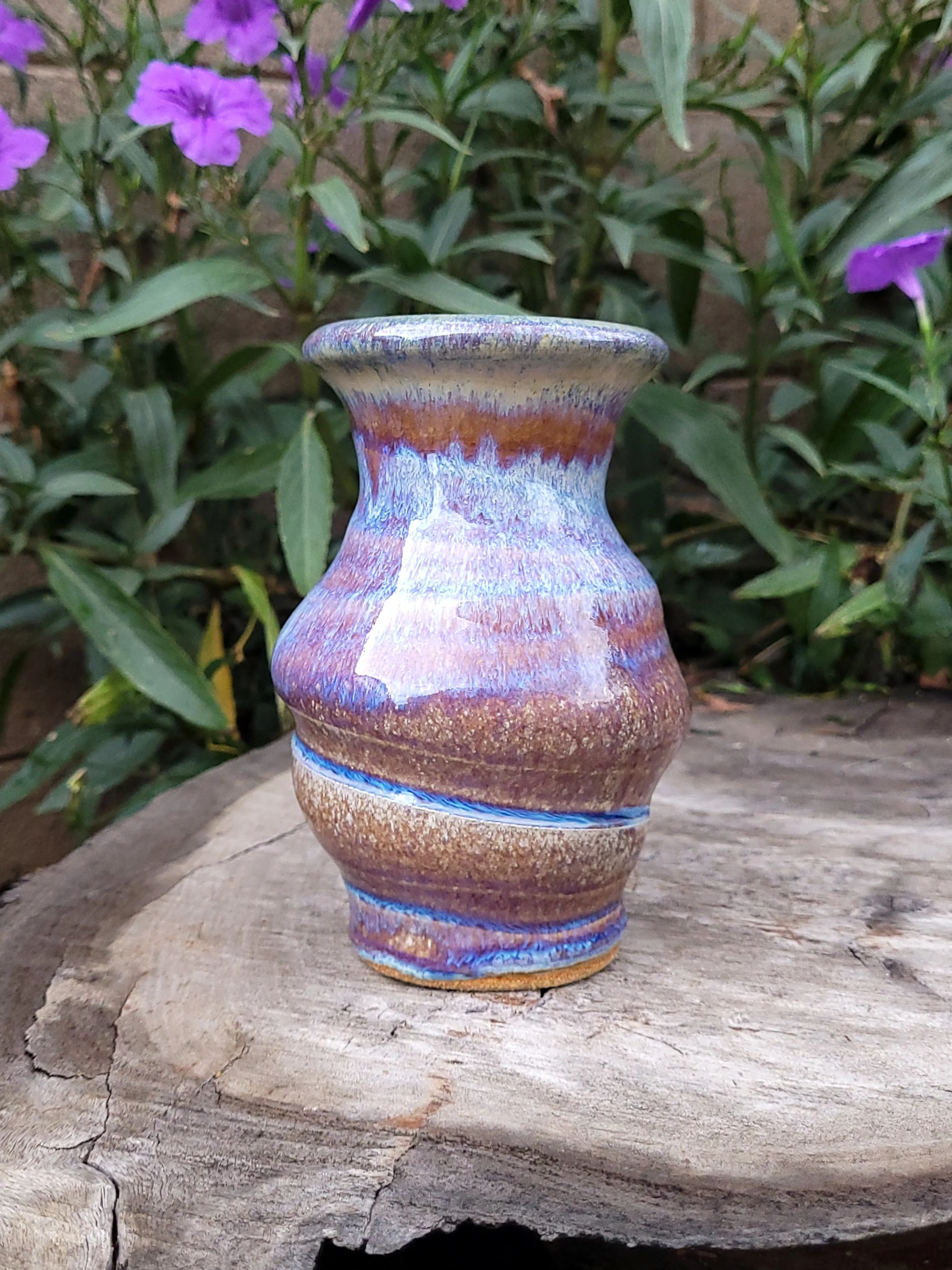 LavenderTanPearlVaseb4.jpg