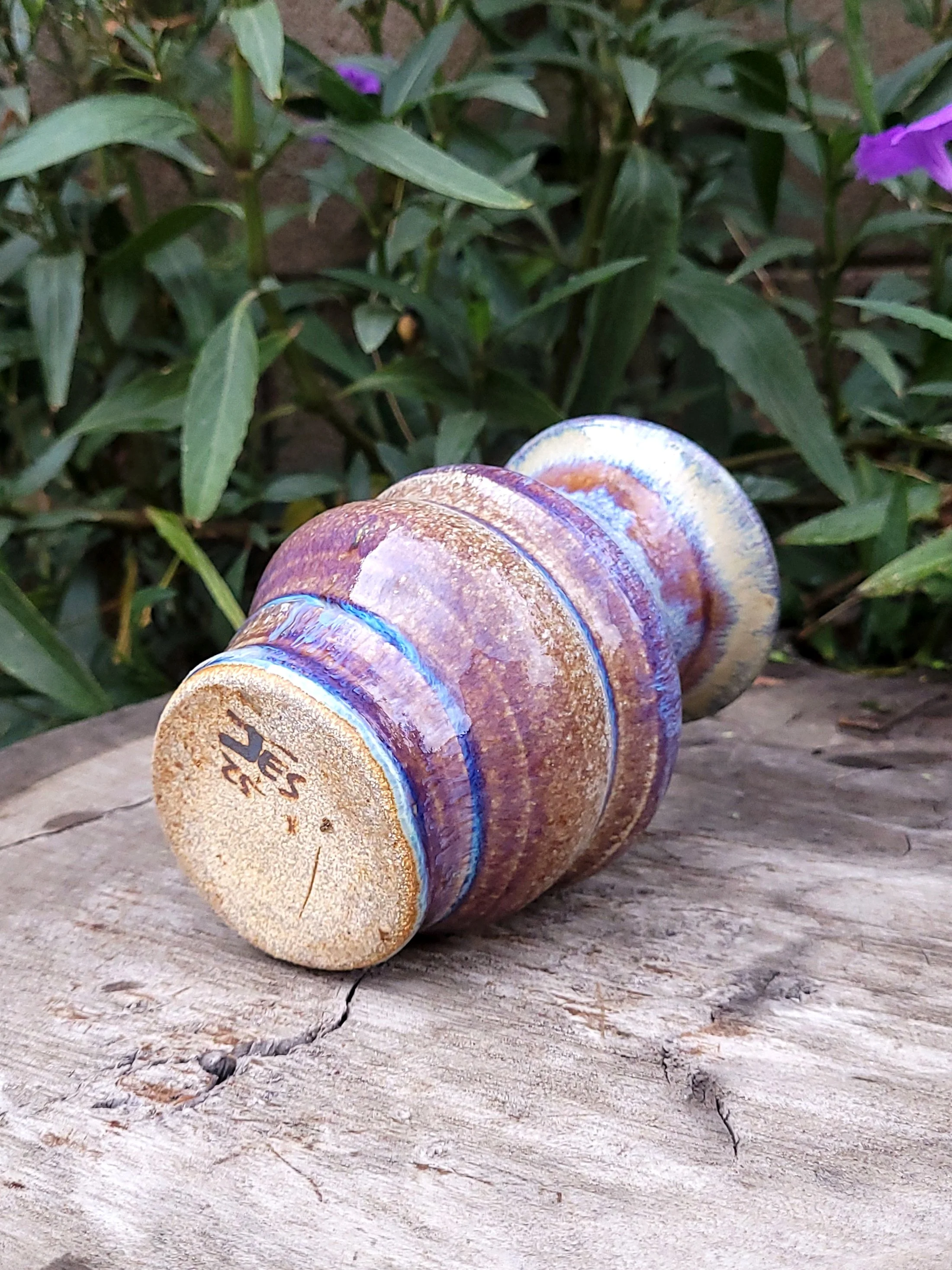 LavenderTanPearlVaseb8.jpg