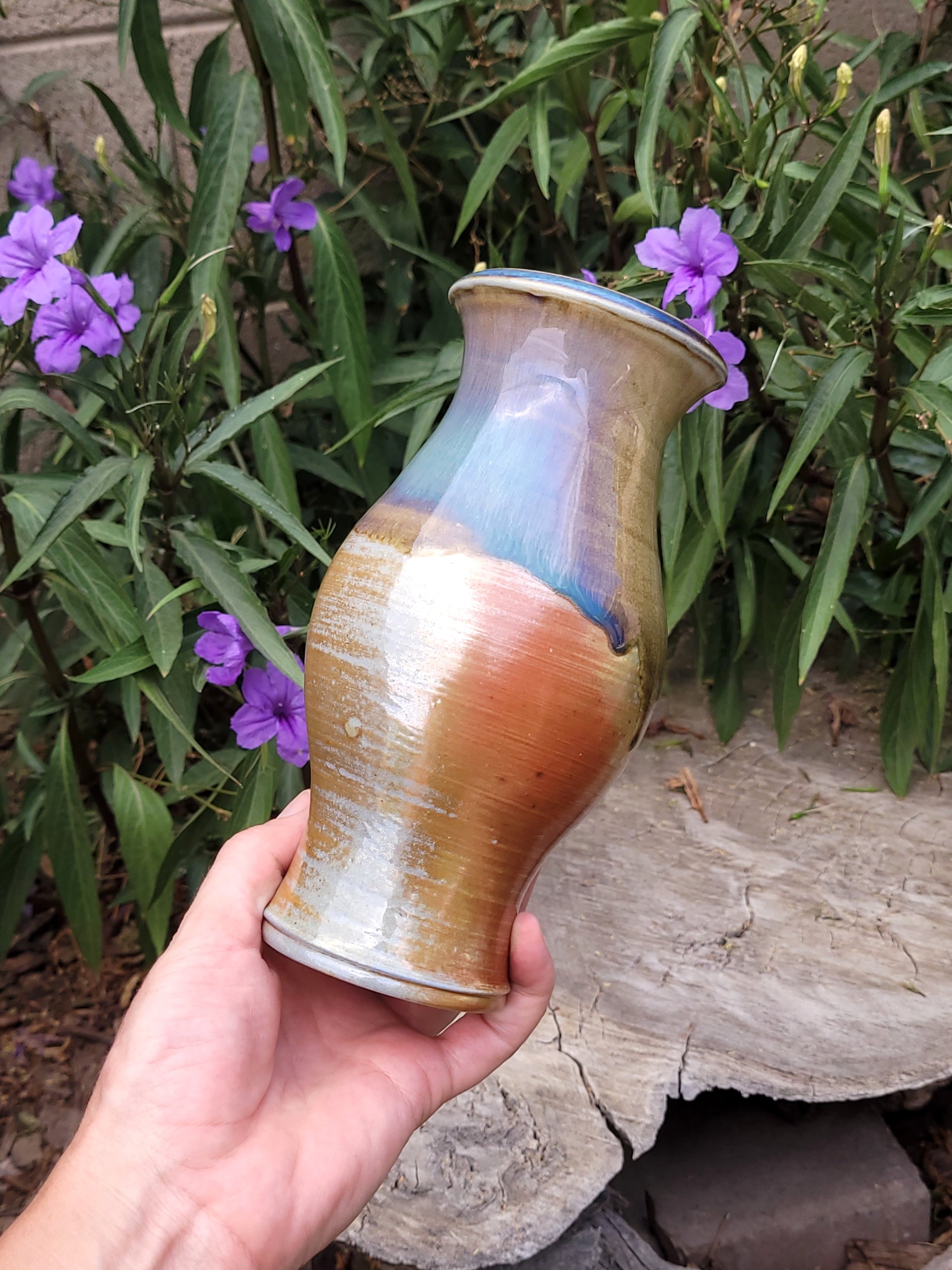 WFWooBlueandOrangeFlashingVase11.jpg