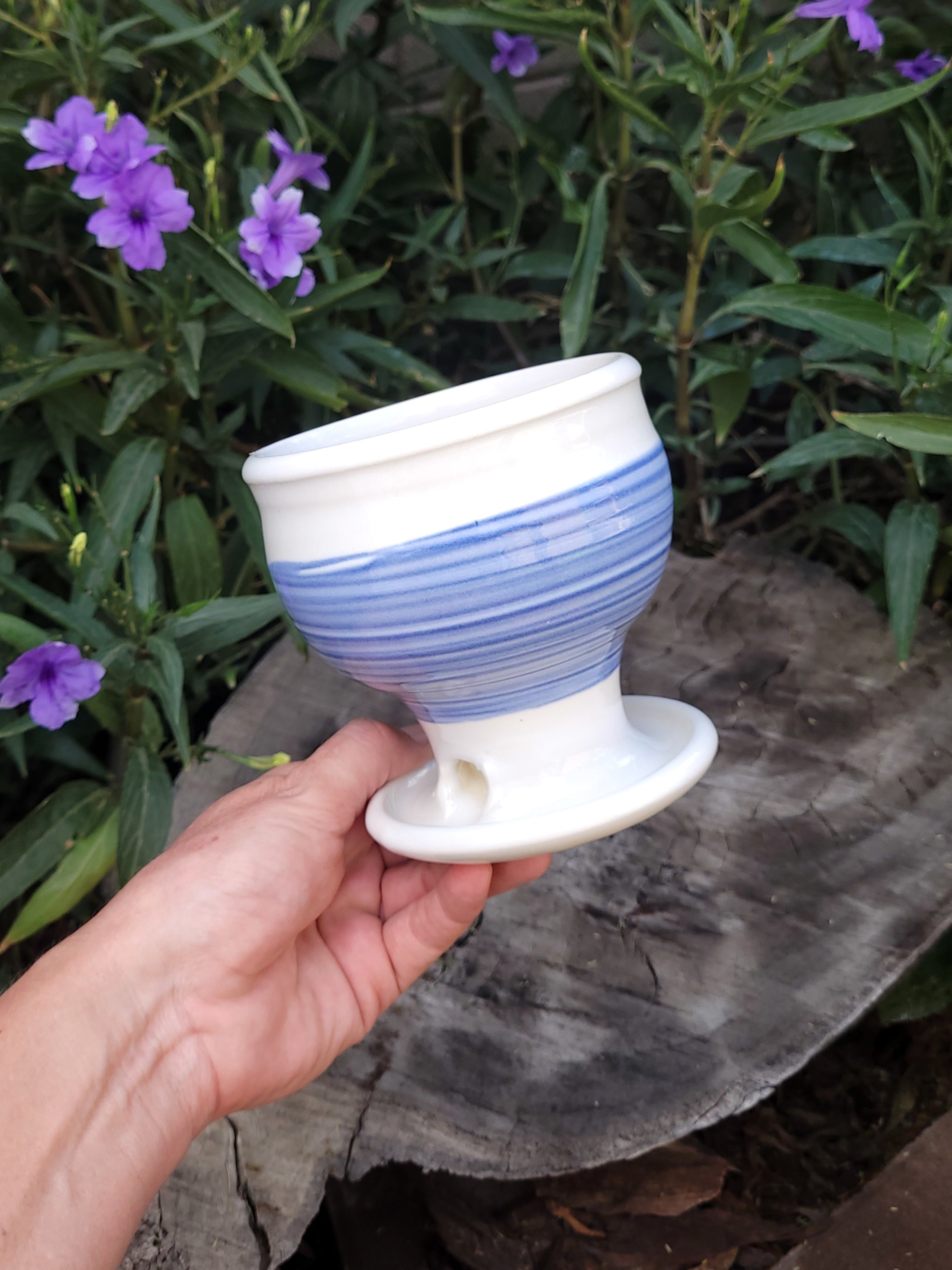 WhiteBlueSlipTexturedPlanter10.jpg
