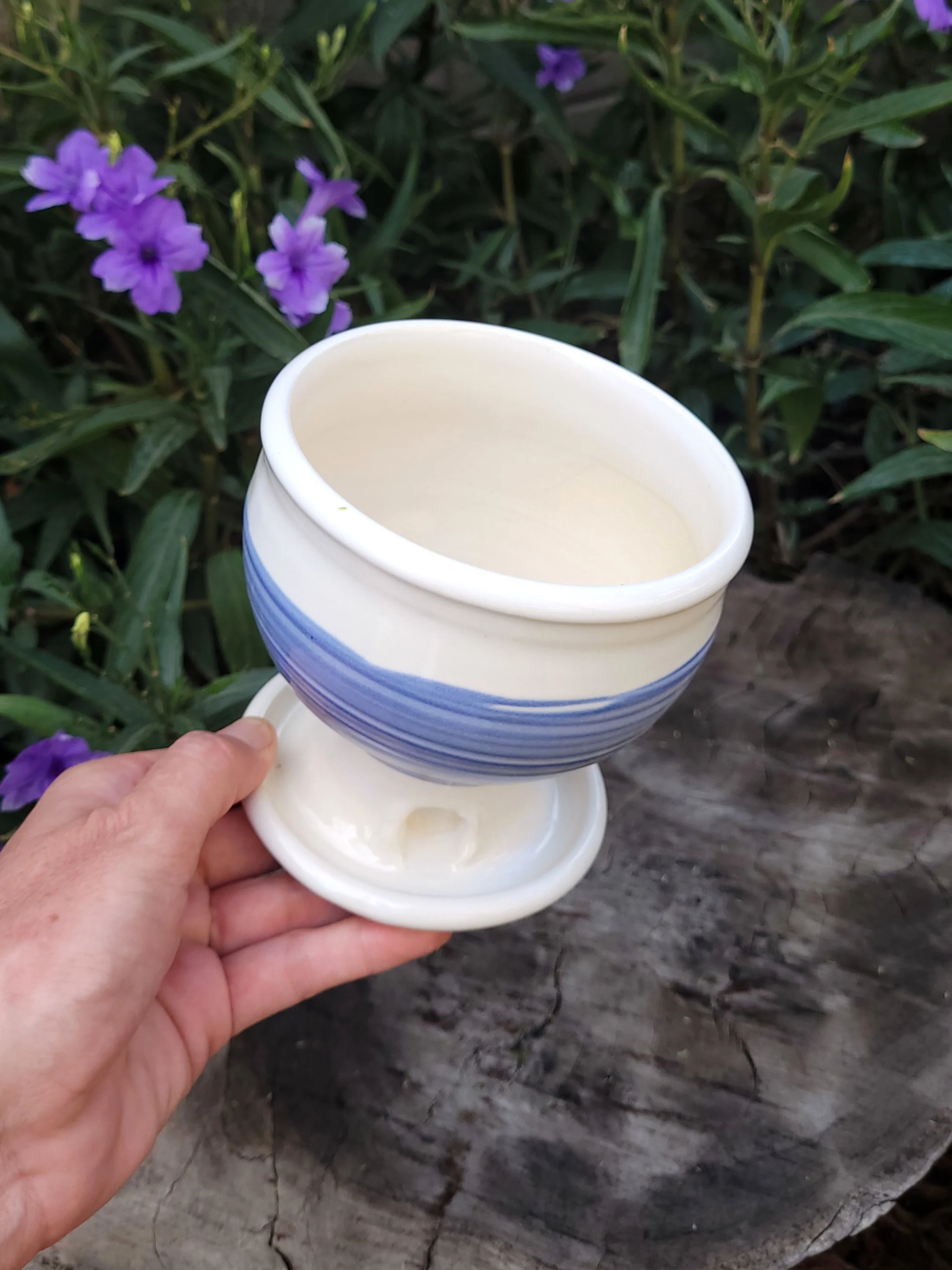 WhiteBlueSlipTexturedPlanter9.jpg