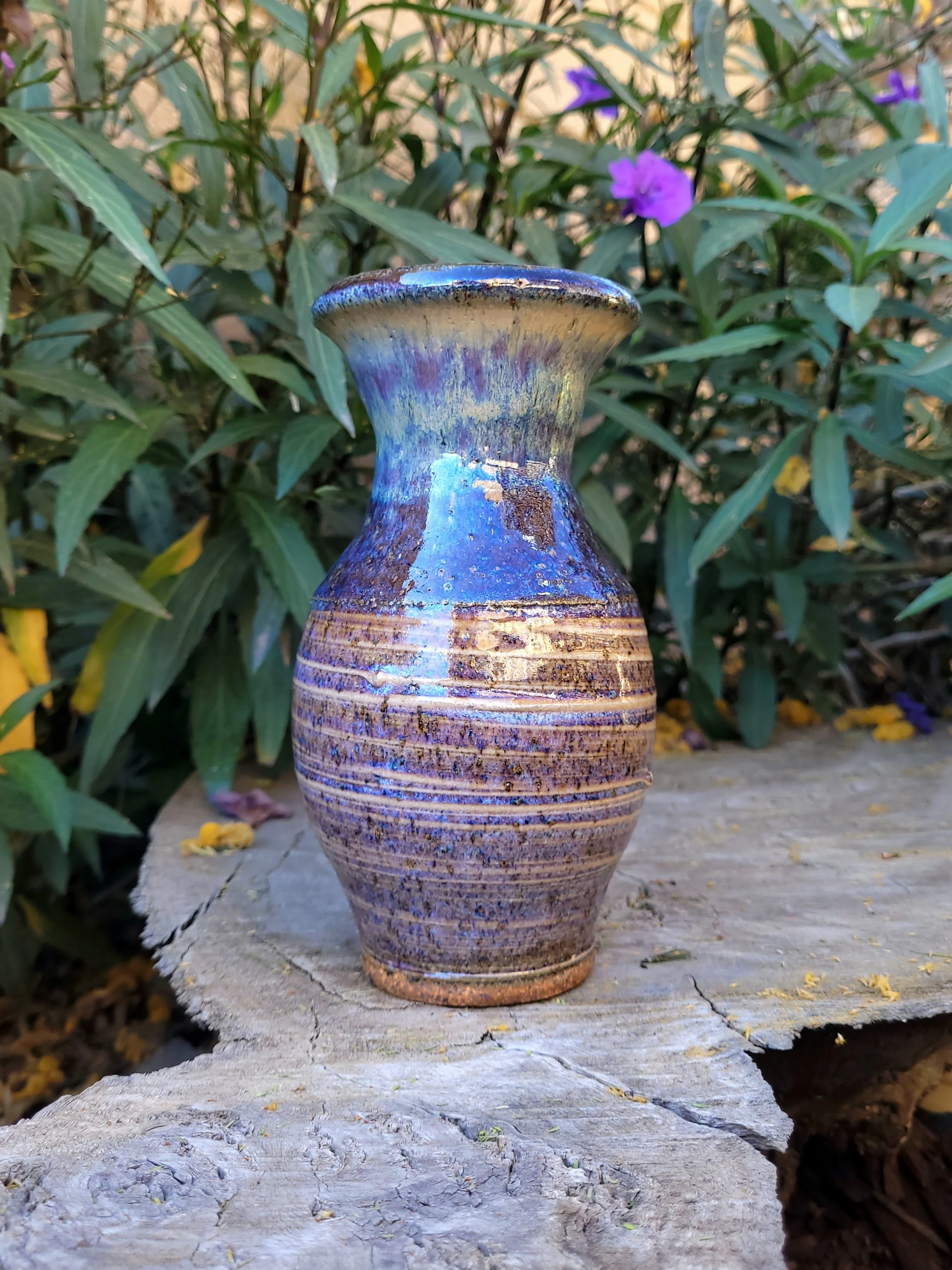 SmallRutileTexturedVase3.jpg