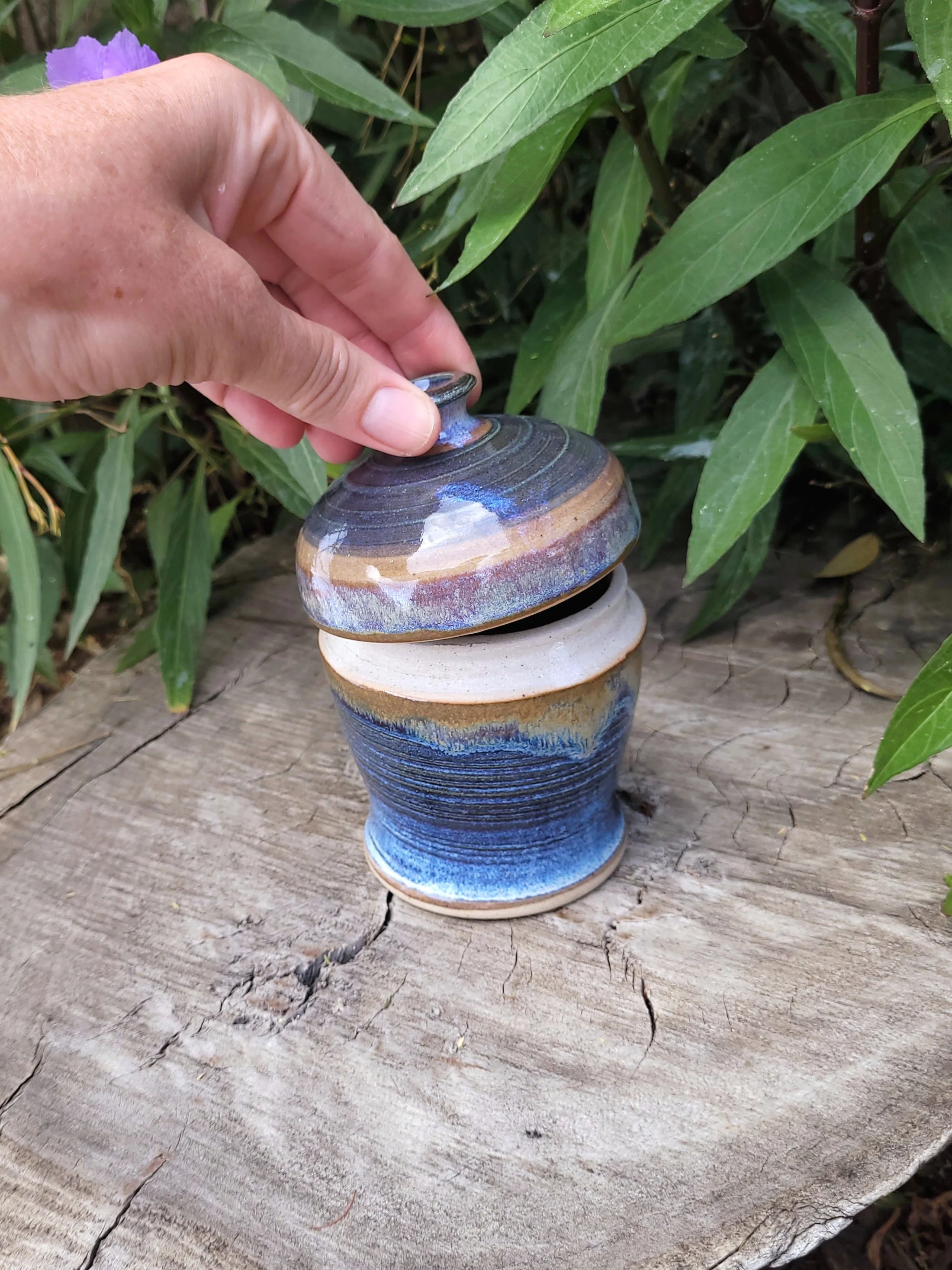 RutileBlueSlippedJar1.jpg