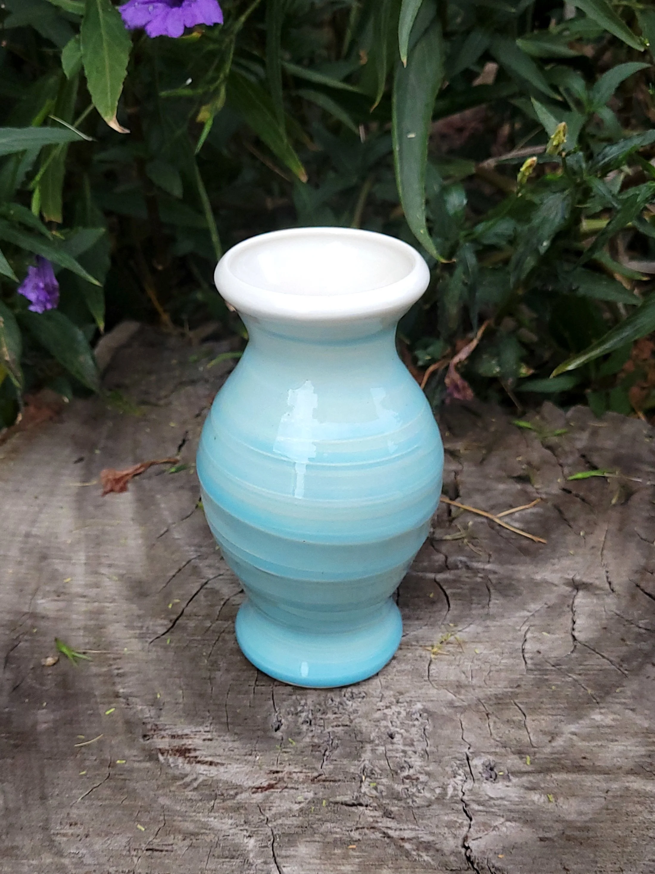 REBTexturedVase11.jpg