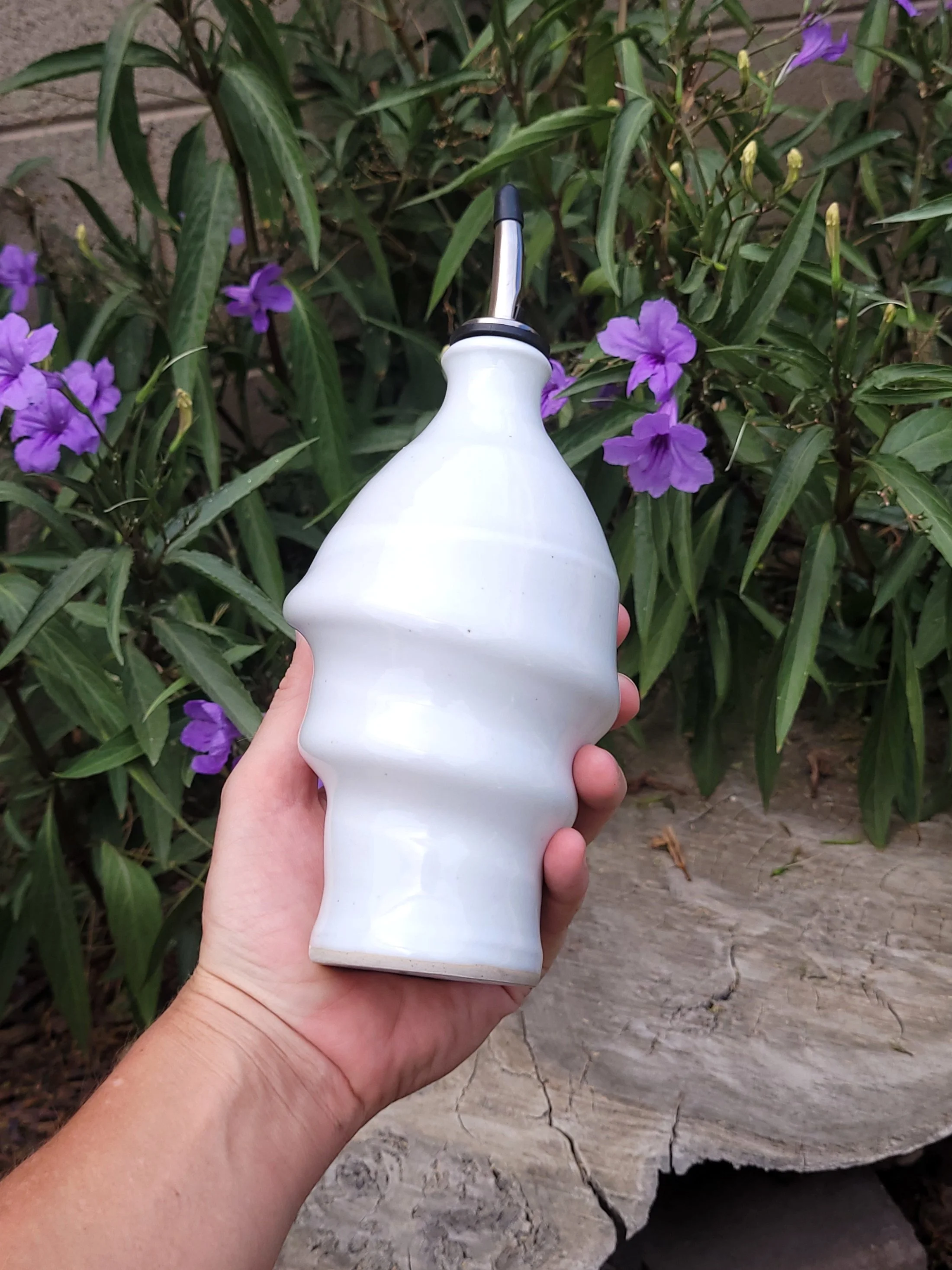 SnowWhiteSwirlBottle9.jpg