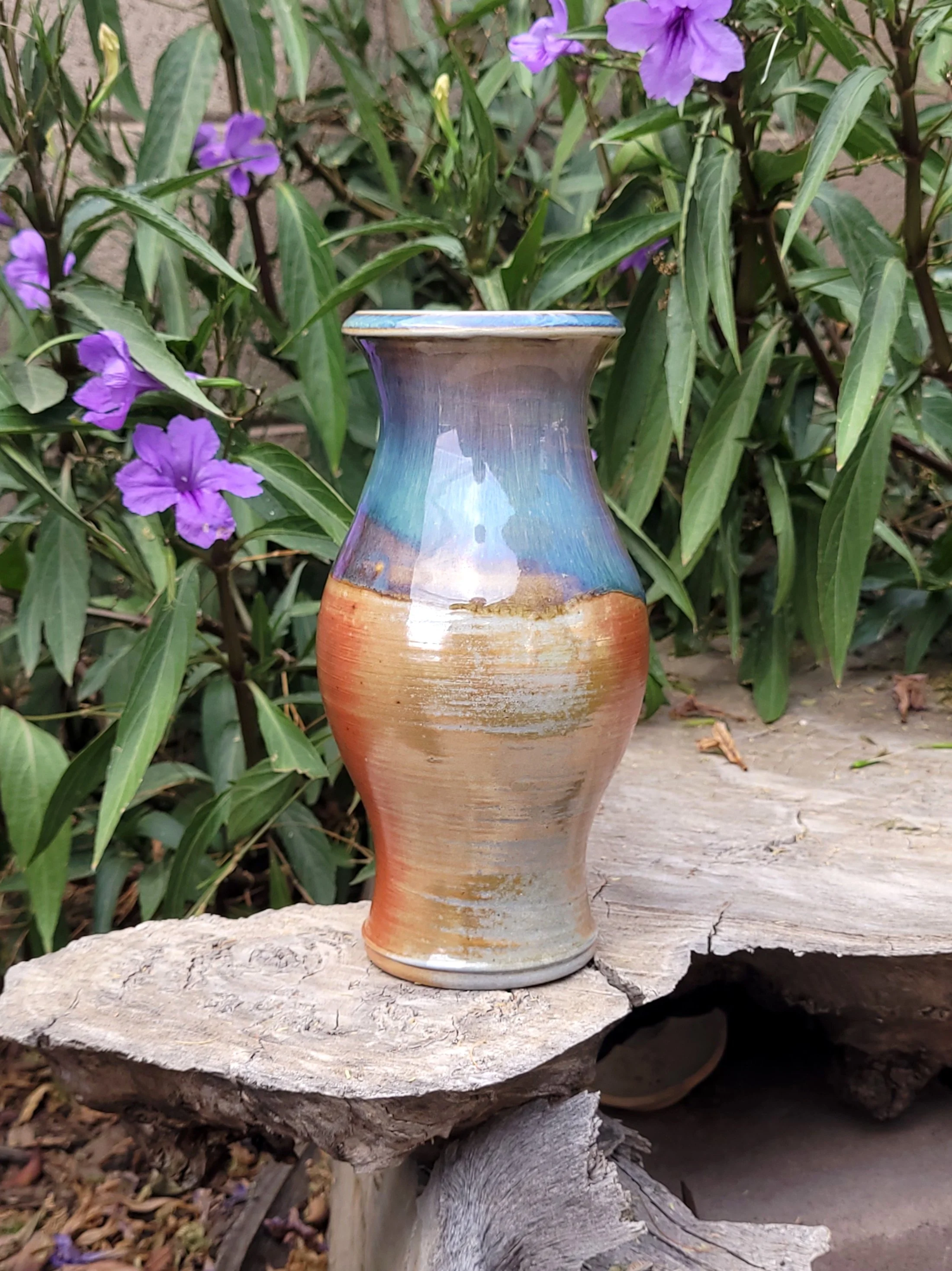 WFWooBlueandOrangeFlashingVase4.jpg