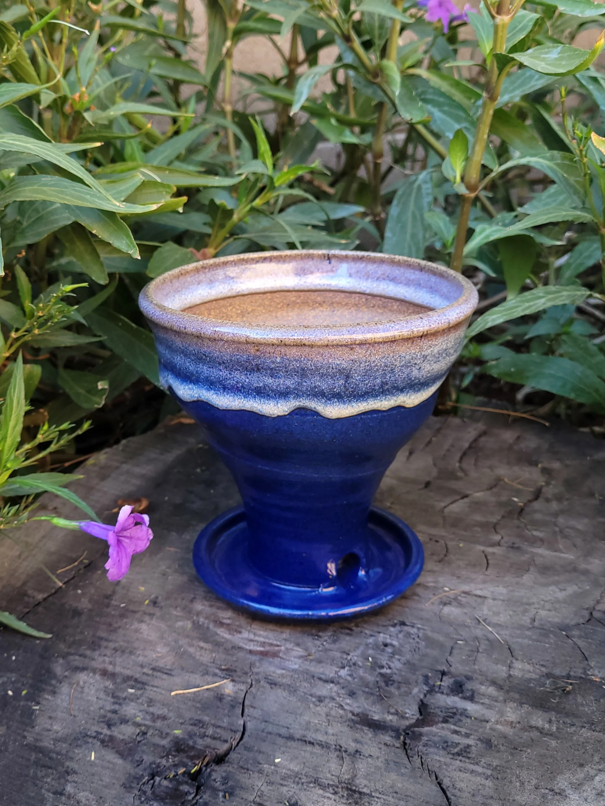 BoldBlueRutileSwirlPlanter1.jpg