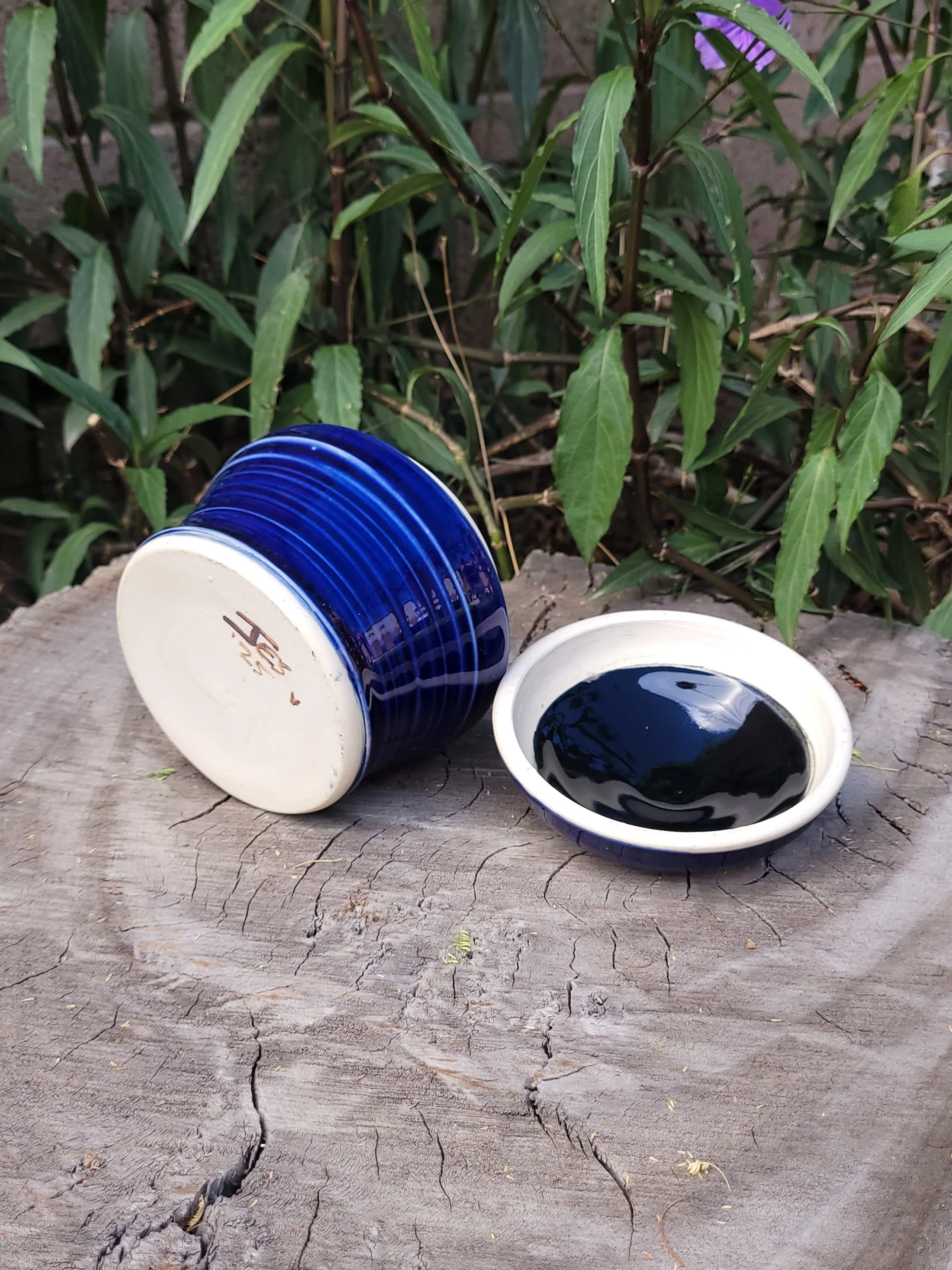 TrueBlueTexturedJar9.jpg