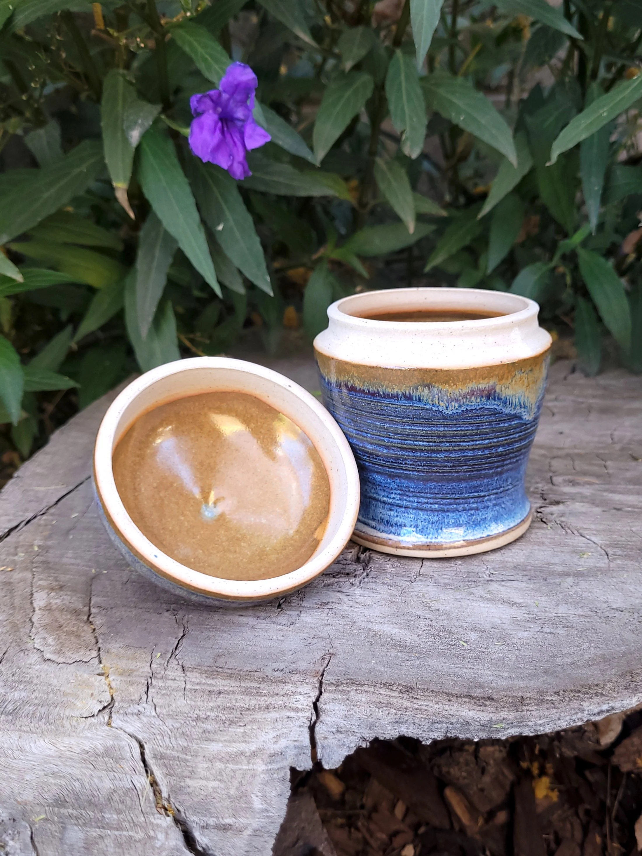 RutileBlueSlippedJar3.jpg