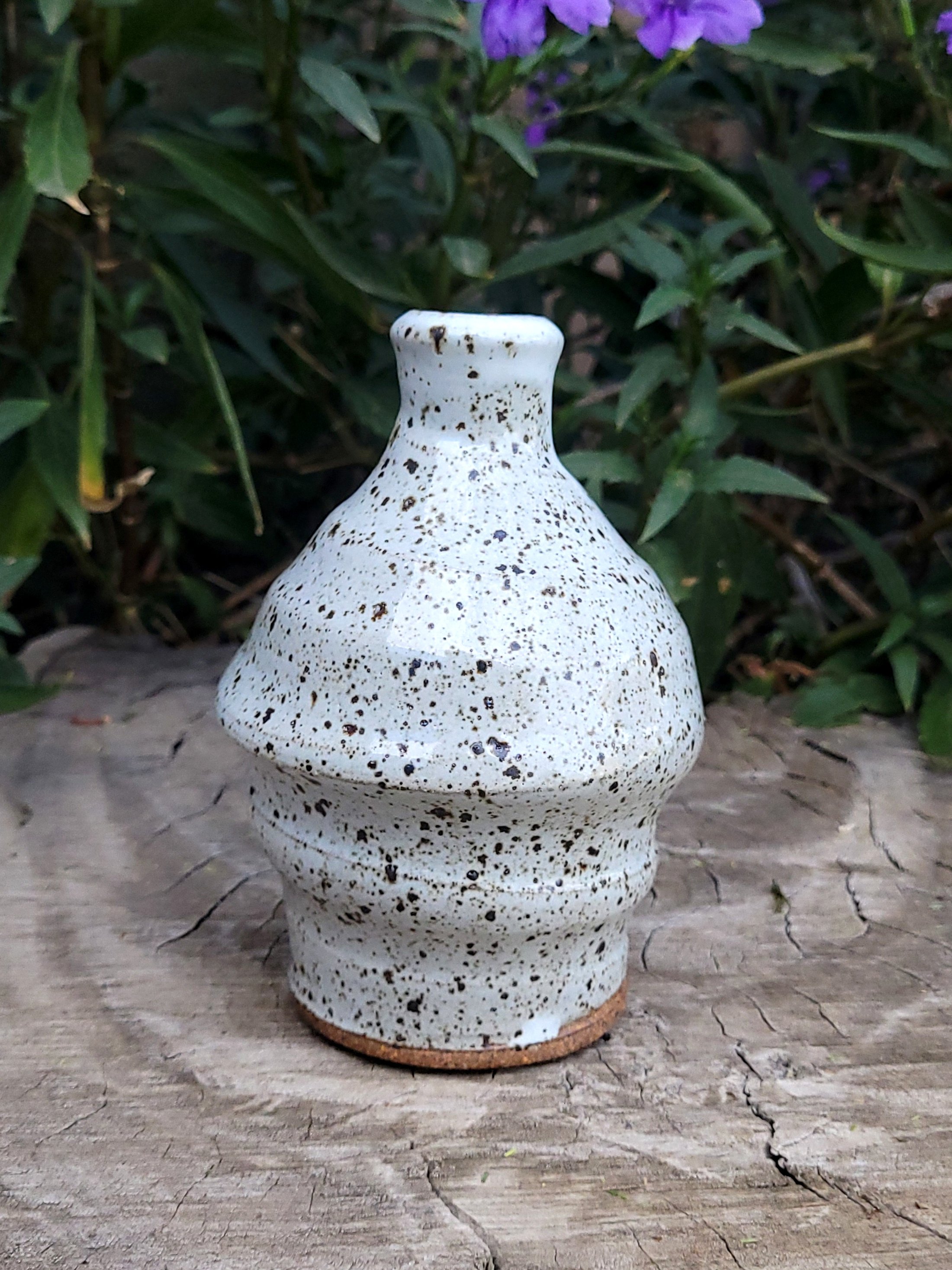 SpeckledWhiteSmallOilBottle5.jpg