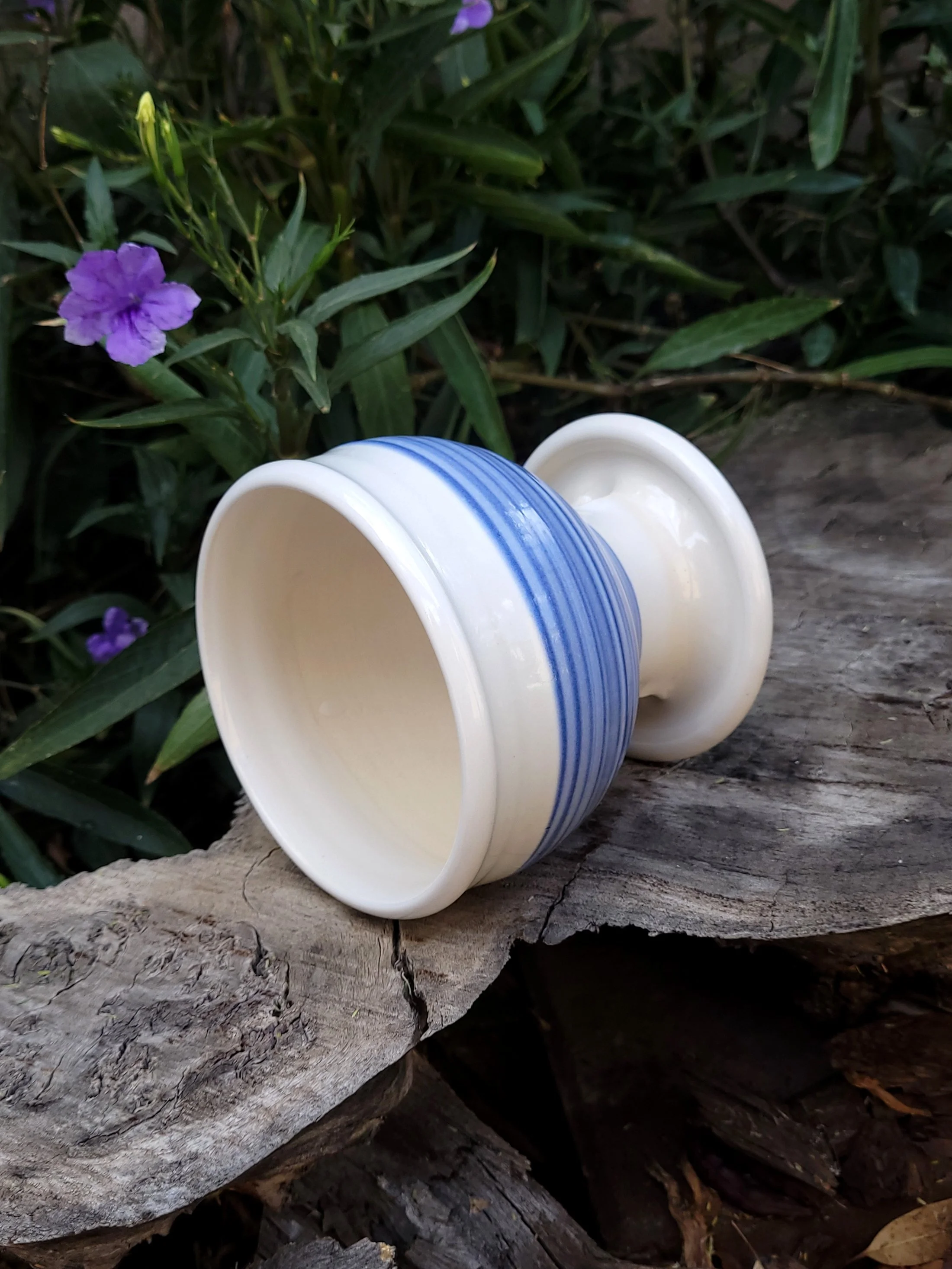 WhiteBlueSlipTexturedPlanter5.jpg