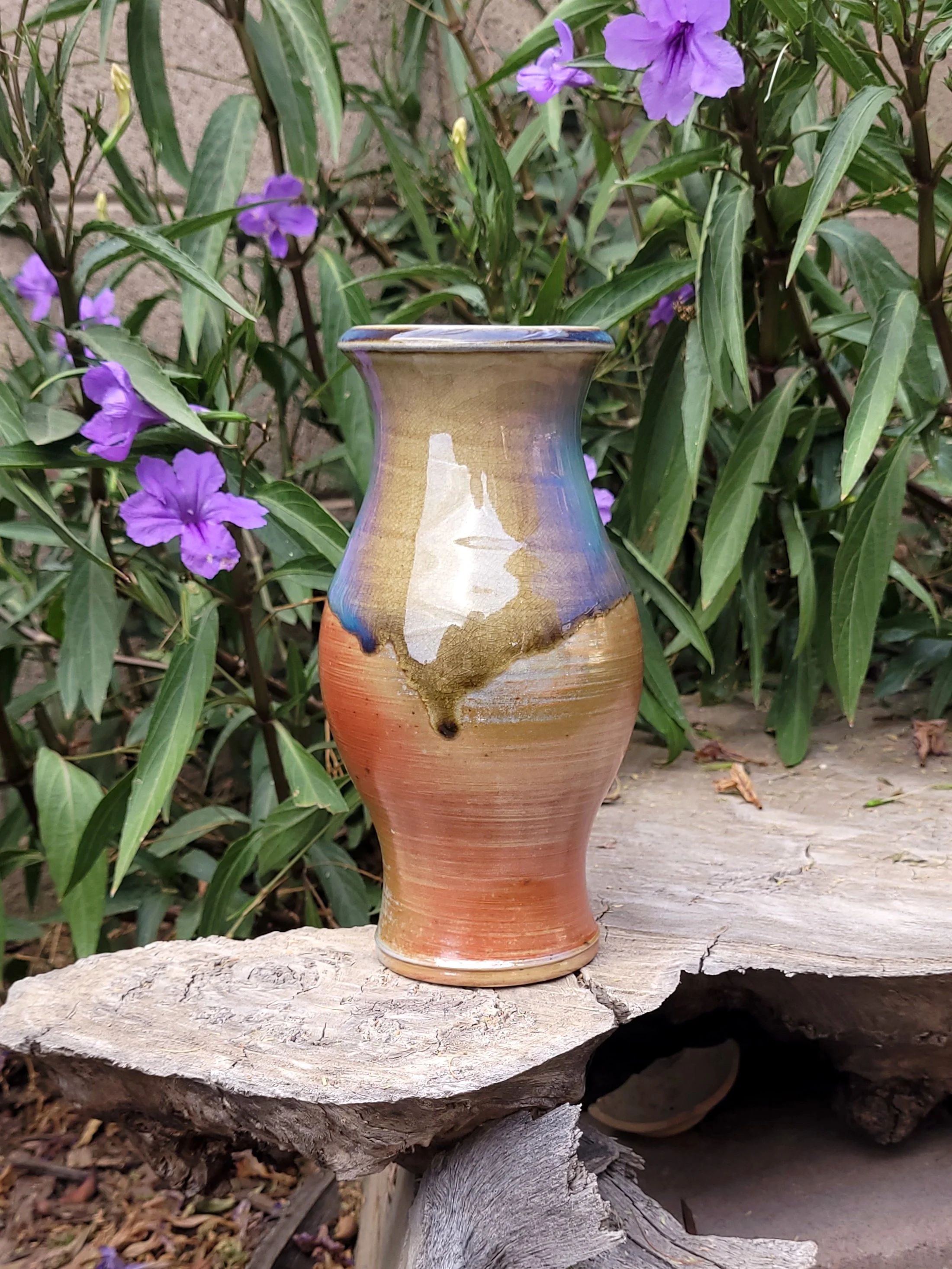 WFWooBlueandOrangeFlashingVase6.jpg