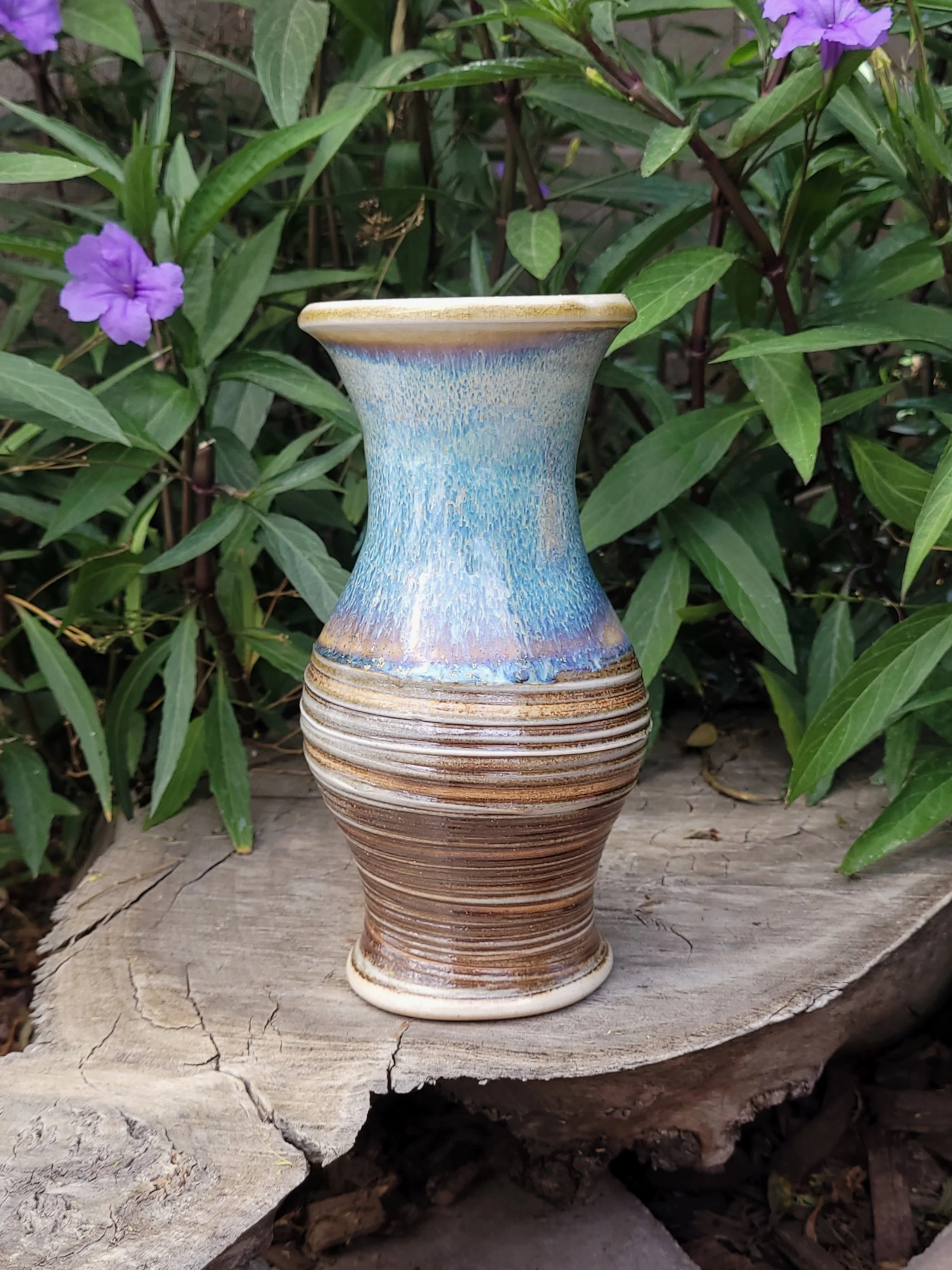 WFWooBlueBIOWhiteSlipTexturedVase3.jpg