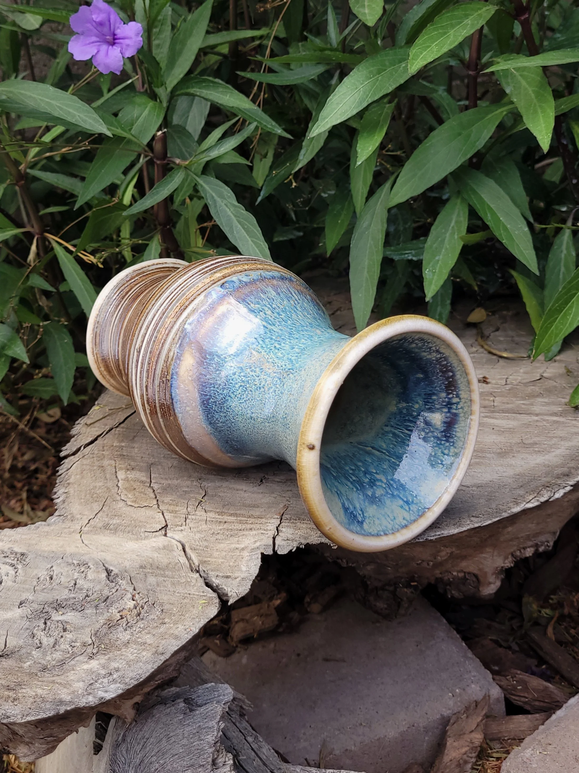 WFWooBlueBIOWhiteSlipTexturedVase9.jpg