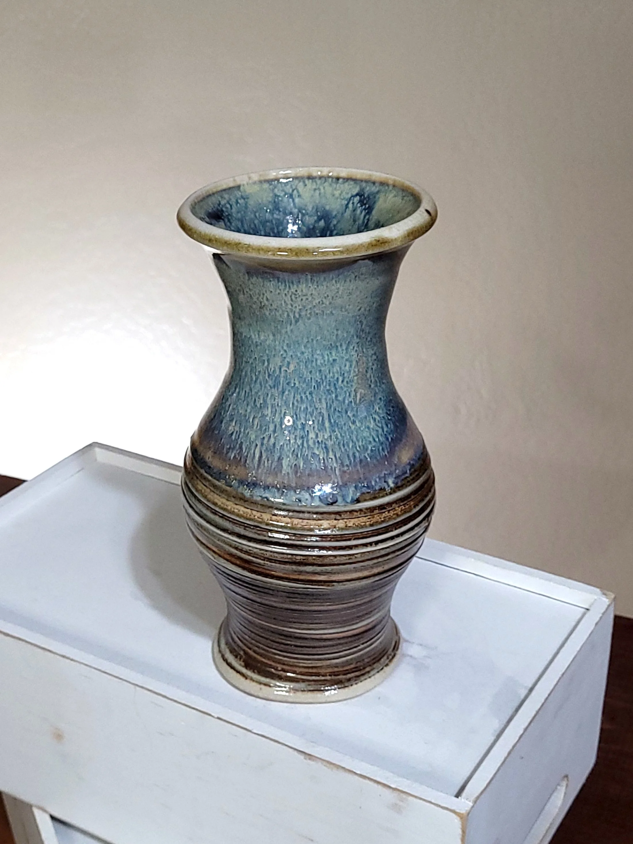 WFWooBlueBIOWhiteSlipTexturedVase15.jpg