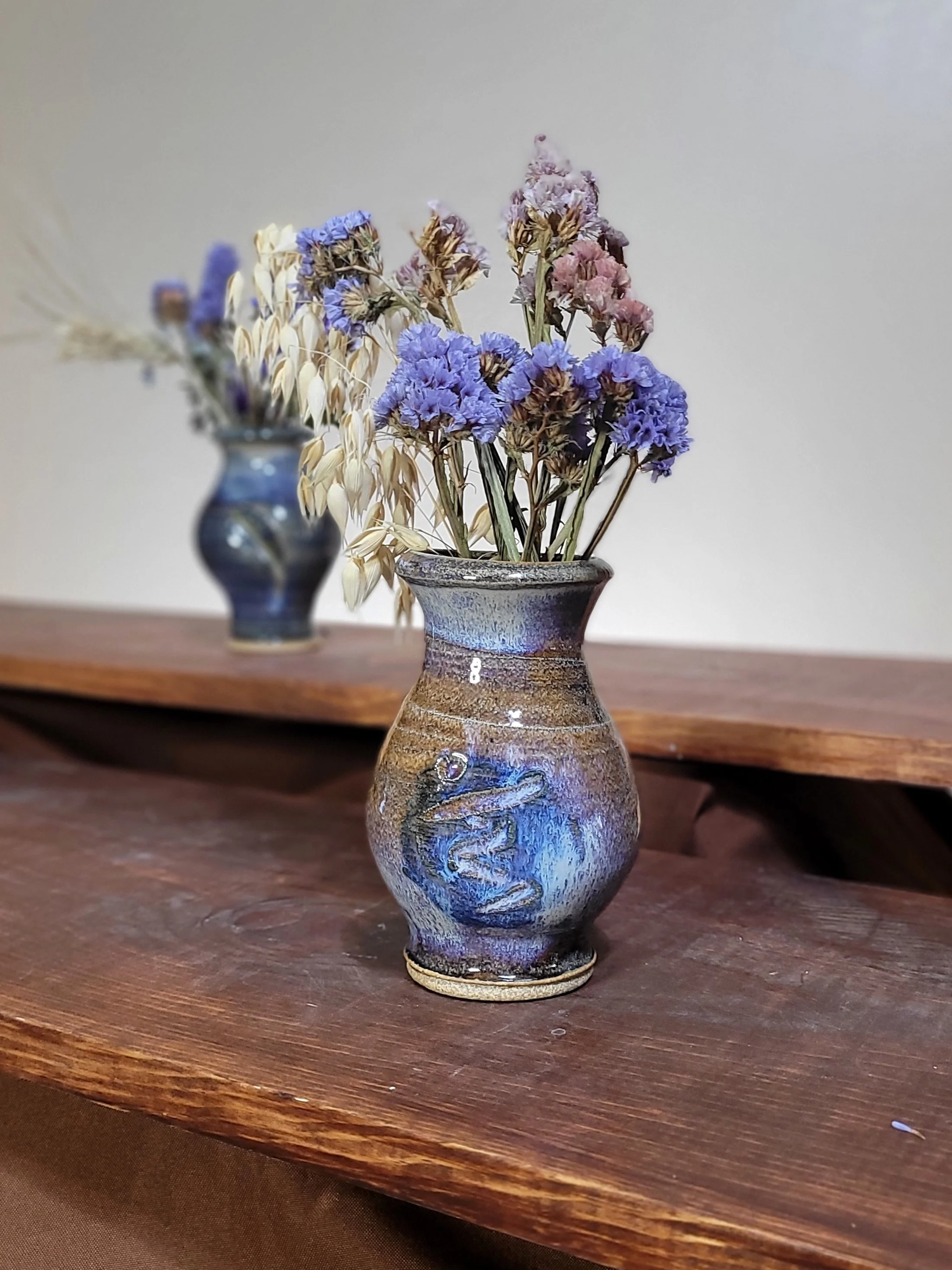 RutileBlueSlippedZigZagVase10.jpg